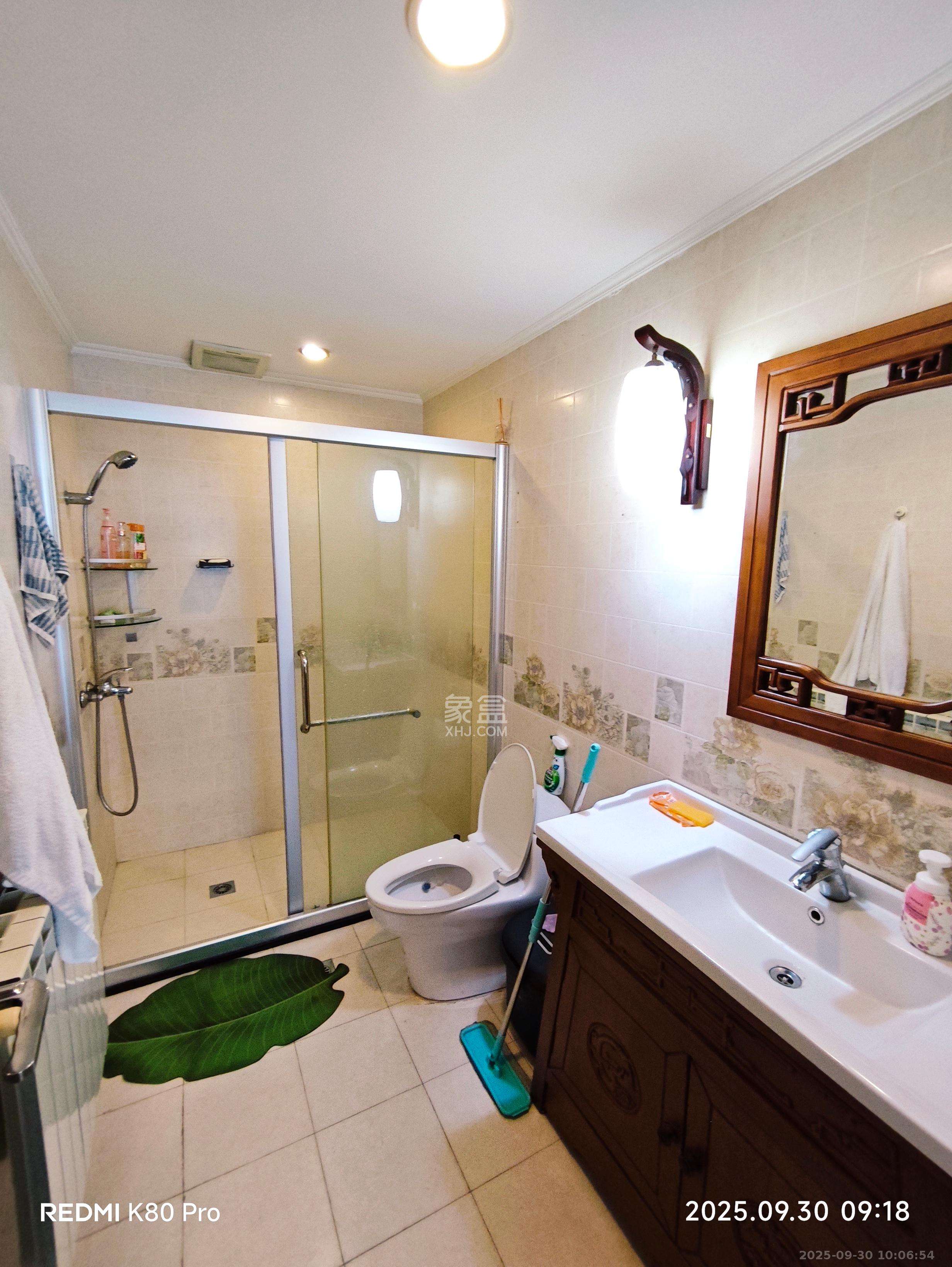 金色屋顶 5室2厅3卫 4500.0元/月 金色屋顶 5室2厅3卫 4500.0元/月室内图