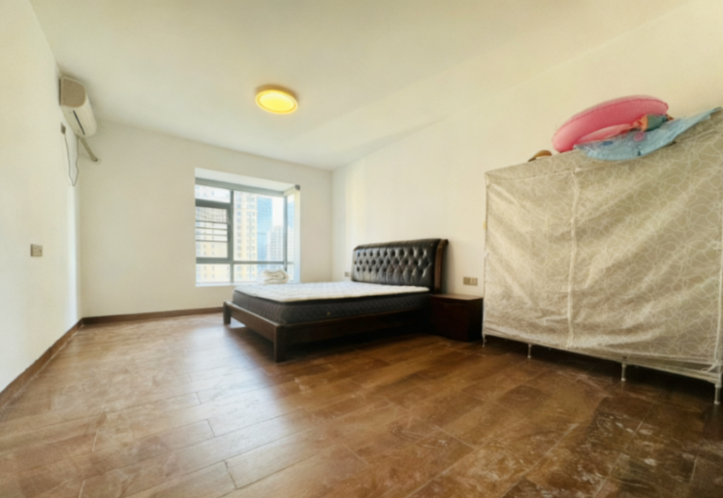 海阔天空-国瑞城二期(雅仕苑) 4室2厅2卫 4000.0元/月 海阔天空-国瑞城二期(雅仕苑) 4室2厅2卫 4000.0元/月室内图