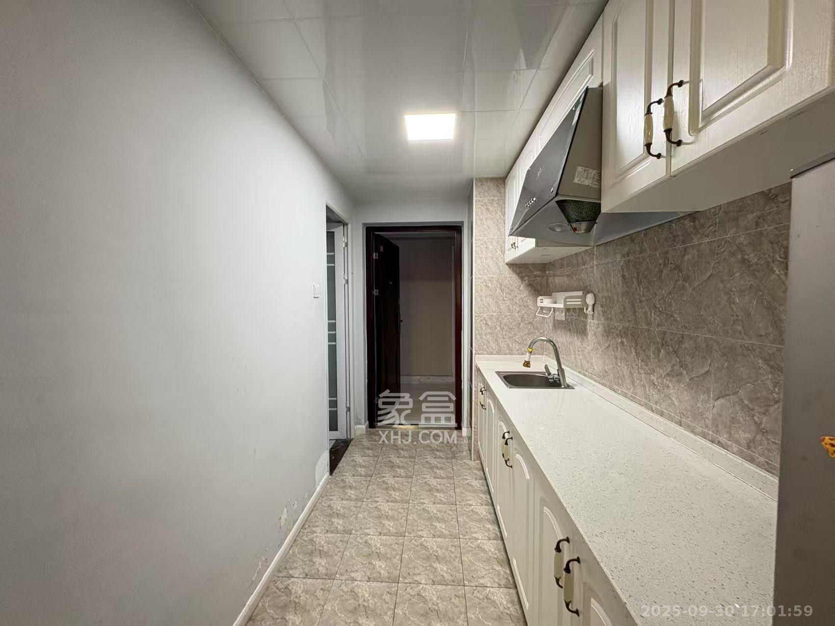 沁园春御院 1室1厅1卫 1800.0元/月 沁园春御院 1室1厅1卫 1800.0元/月室内图