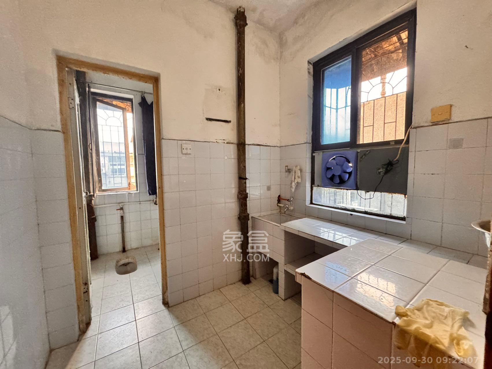 经视台宿舍 1室0厅0卫 1000.0元/月 经视台宿舍 1室0厅0卫 1000.0元/月室内图