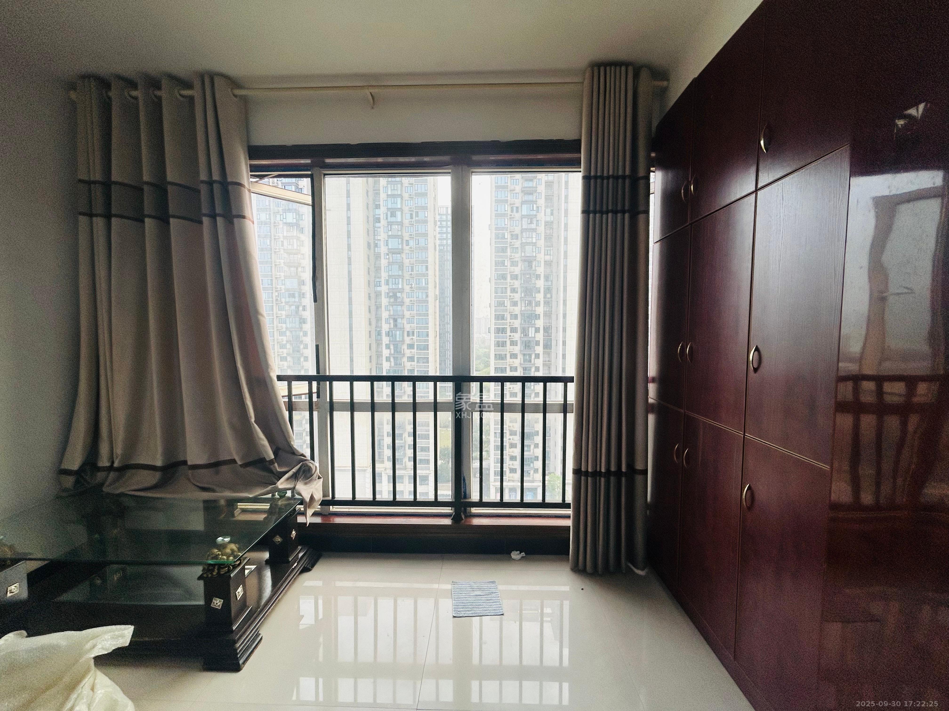 中铁西江悦一期 2室1厅1卫 2600.0元/月 中铁西江悦一期 2室1厅1卫 2600.0元/月室内图