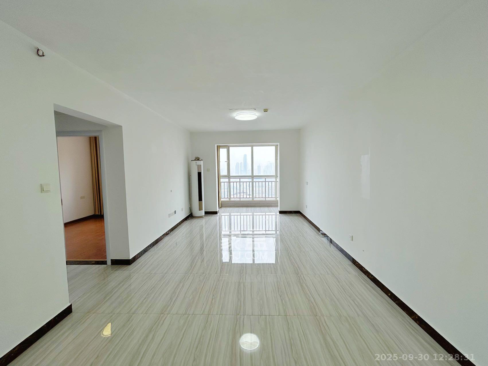 北辰三角洲E4区 3室2厅1卫 3200.0元/月 北辰三角洲E4区 3室2厅1卫 3200.0元/月室内图