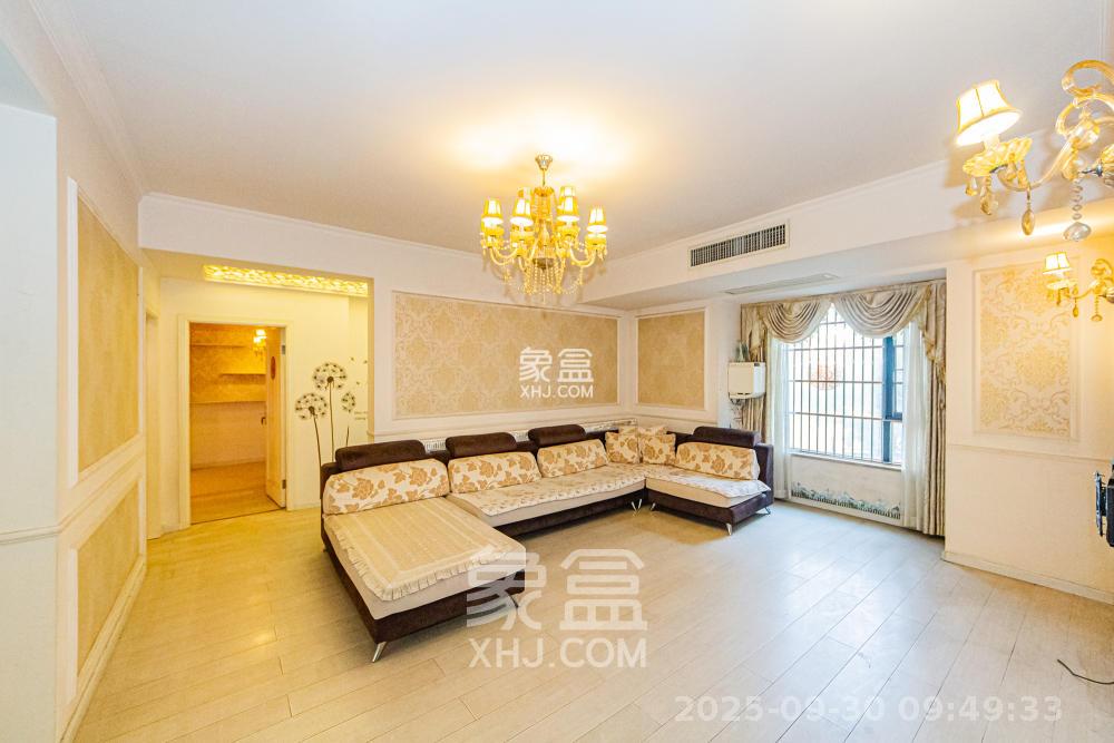 英祥春天 3室2厅2卫 2800.0元/月 英祥春天 3室2厅2卫 2800.0元/月室内图