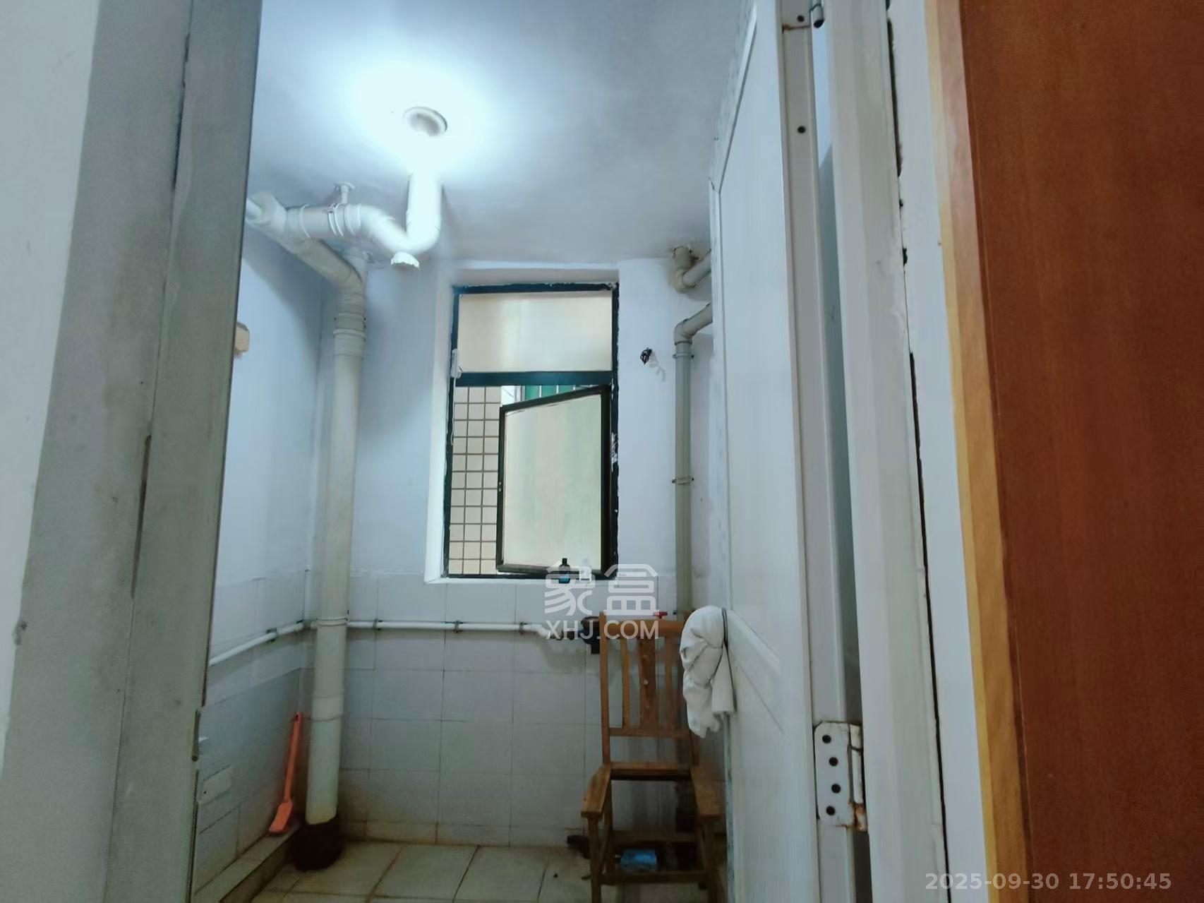 永宏佳园 3室2厅1卫 1900.0元/月 永宏佳园 3室2厅1卫 1900.0元/月室内图