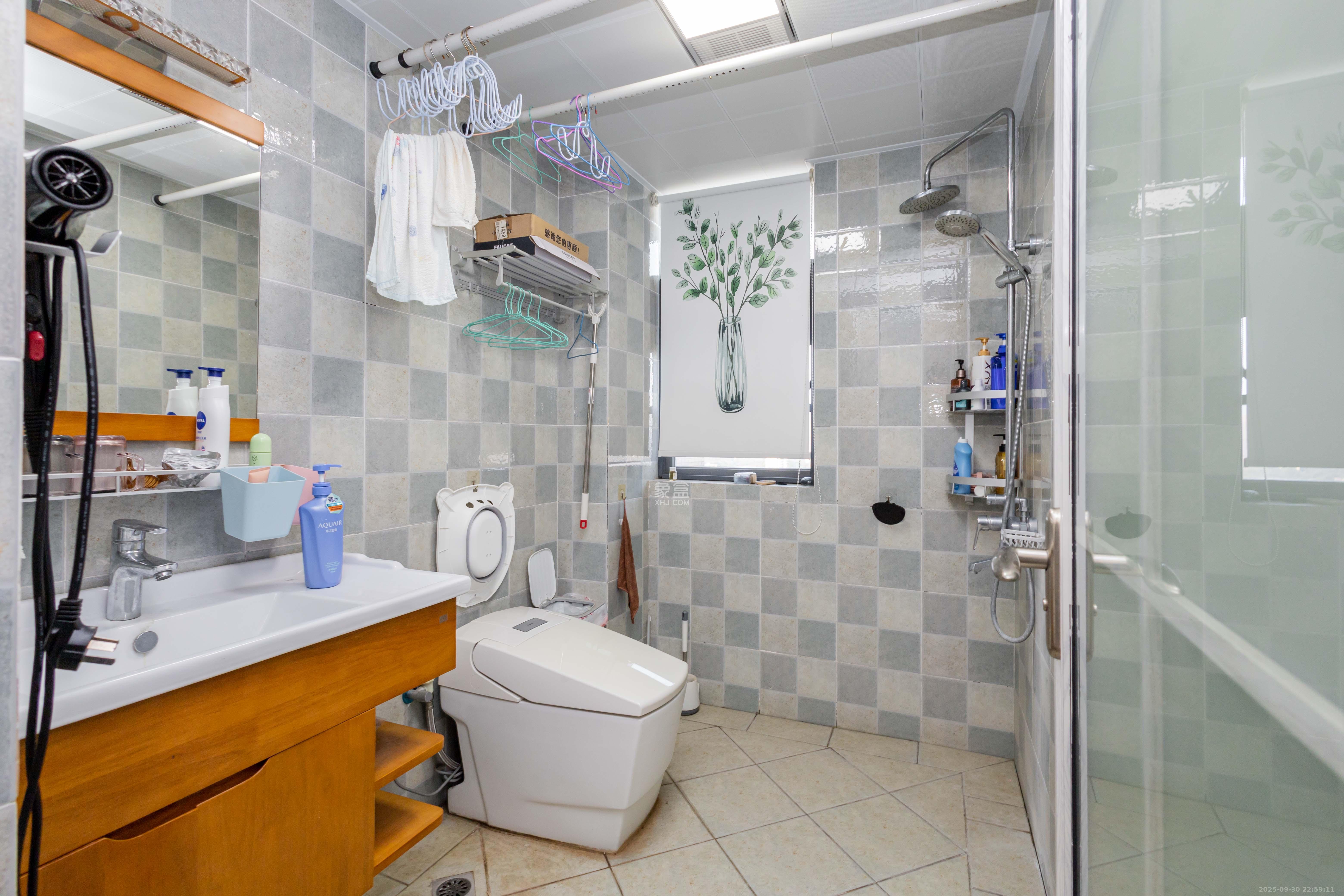 中房瑞致国际  3室2厅2卫    112.0万卫生间