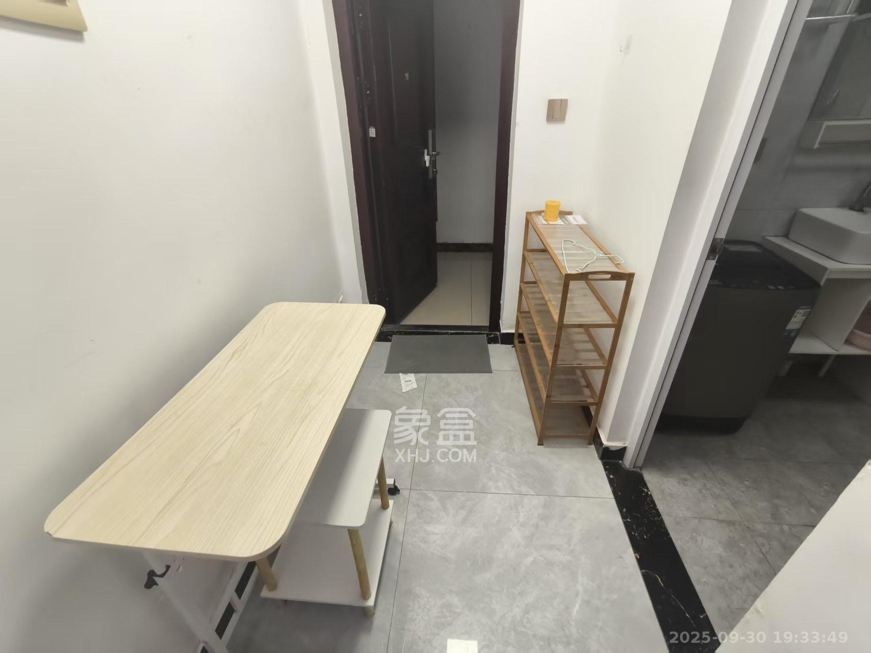 叠彩兰亭  1室1厅1卫   1500.00元/月室内图