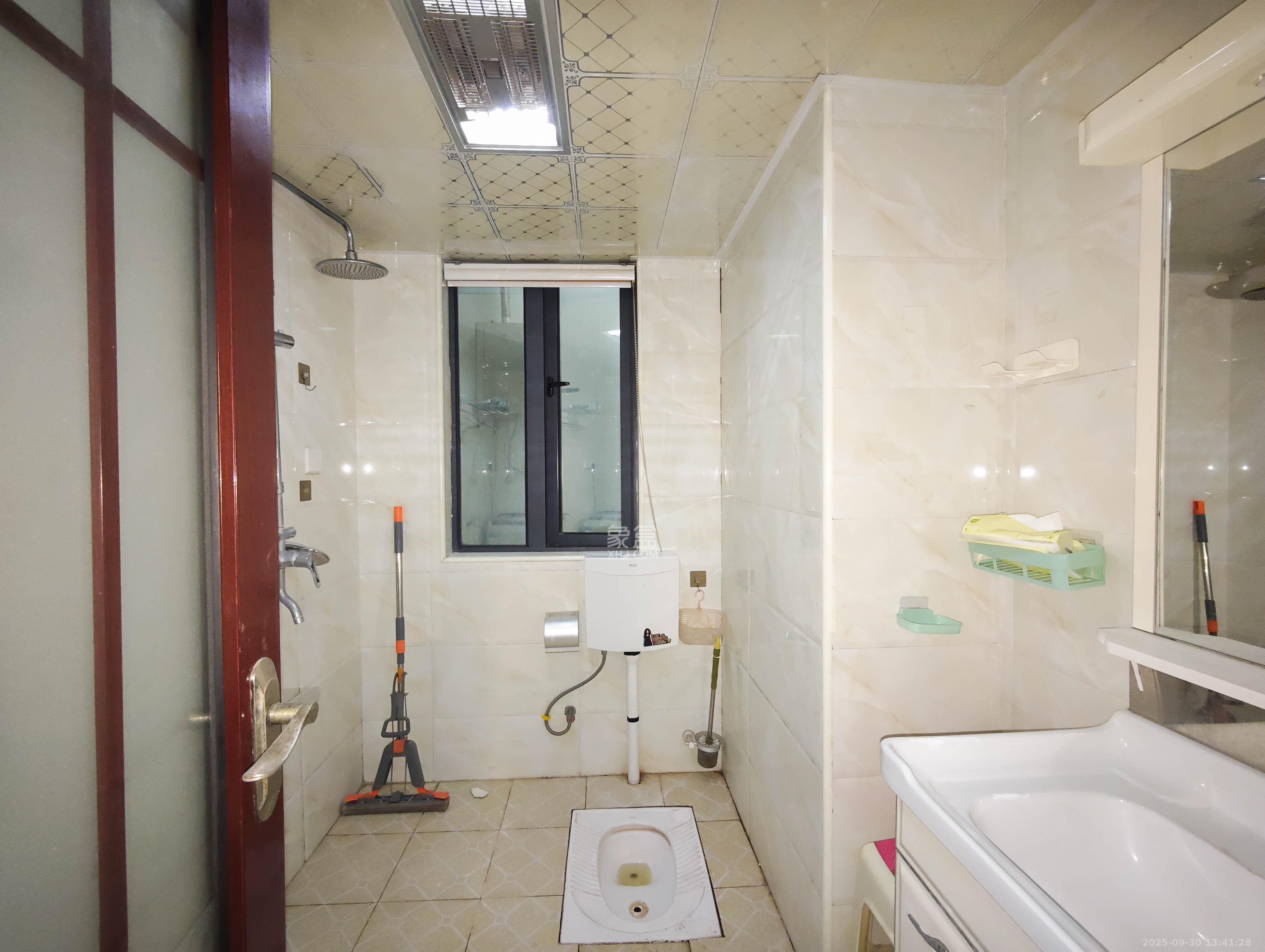 华悦城 2室1厅1卫 83.8万 华悦城 2室1厅1卫 83.8万其他