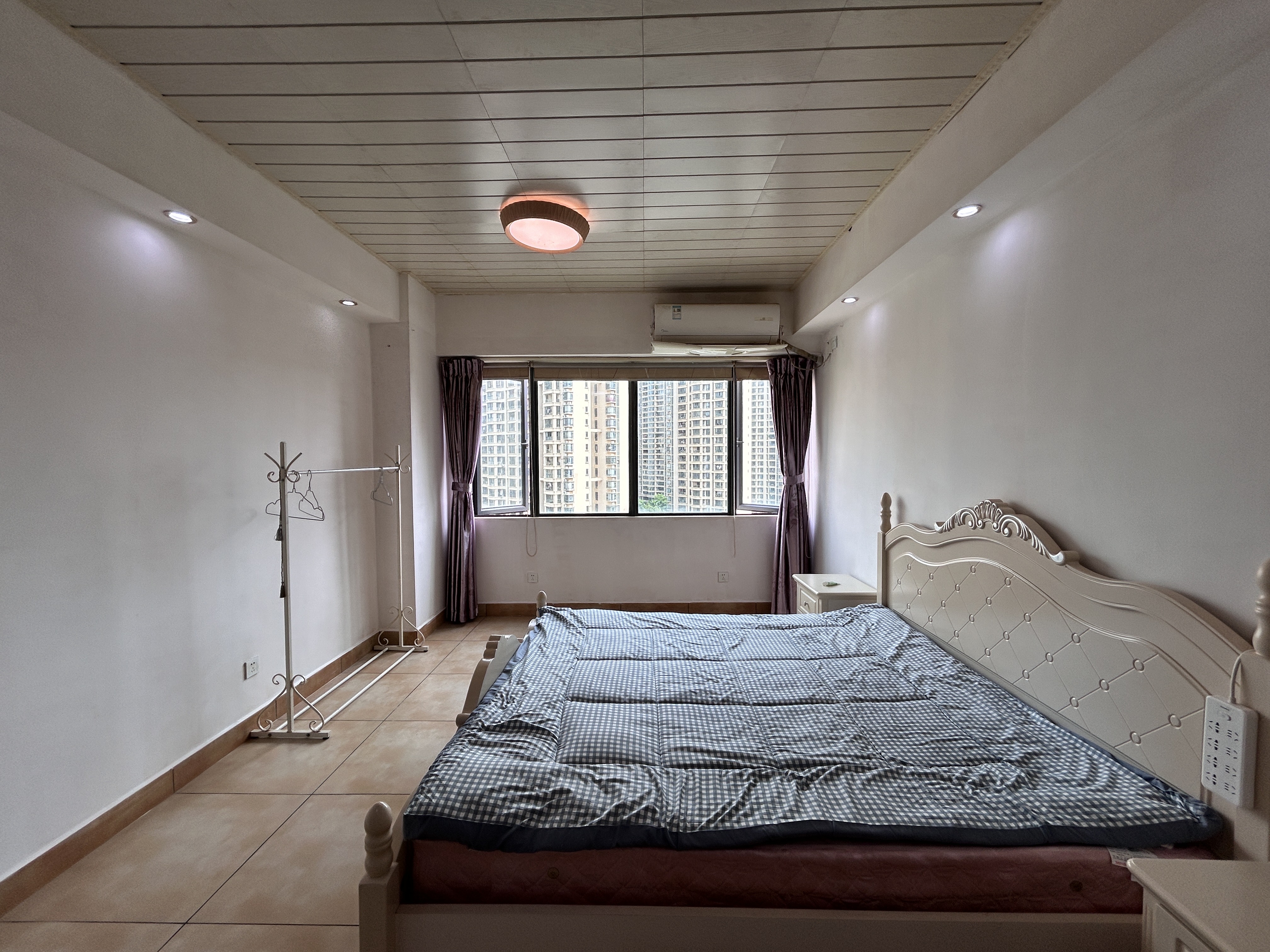 国兴城(B区) 1室1厅1卫 1300.0元/月 国兴城(B区) 1室1厅1卫 1300.0元/月室内图