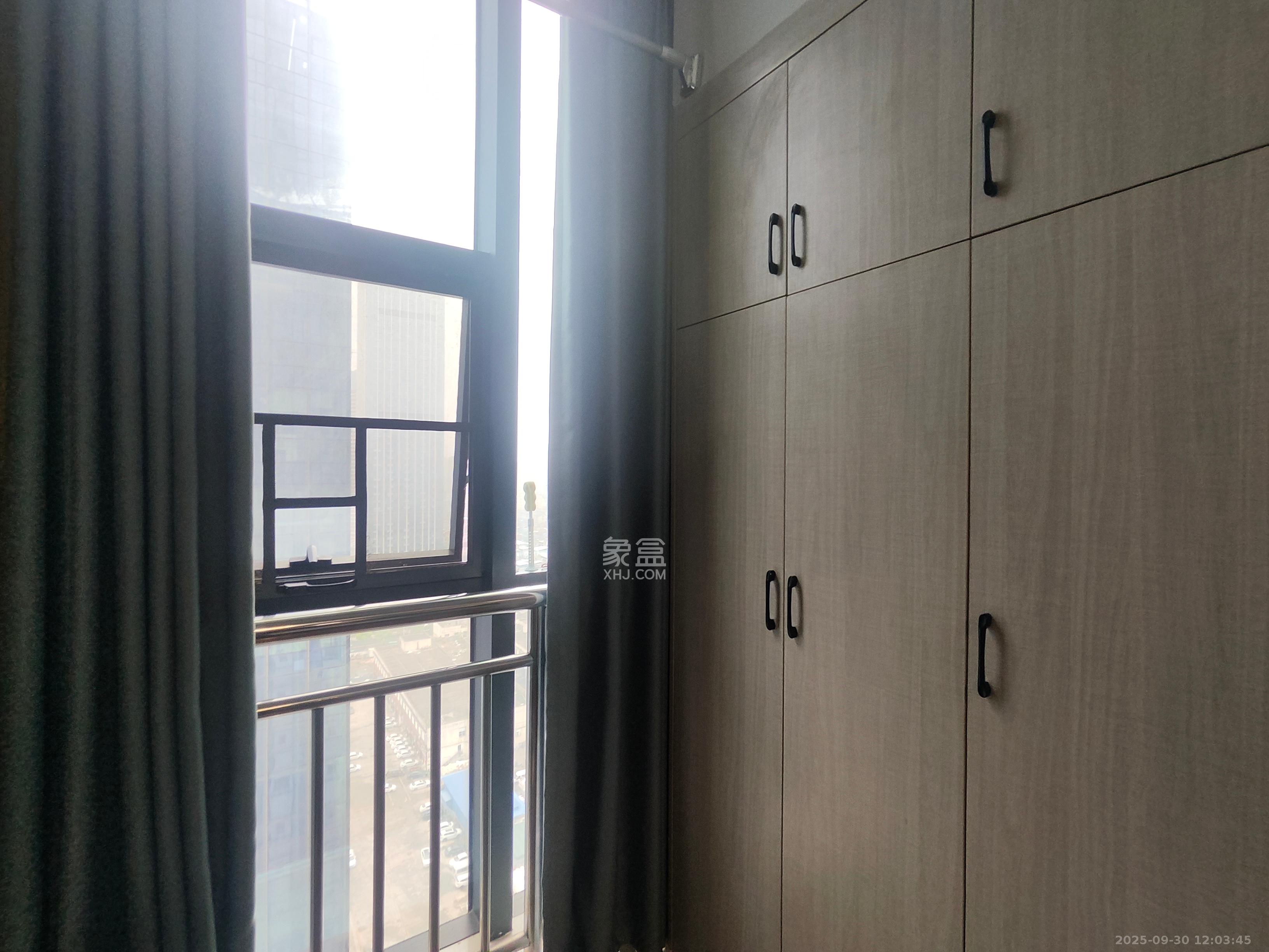 东盈商业广场(华泉城市广场) 1室1厅1卫 1600.0元/月 东盈商业广场(华泉城市广场) 1室1厅1卫 1600.0元/月室内图