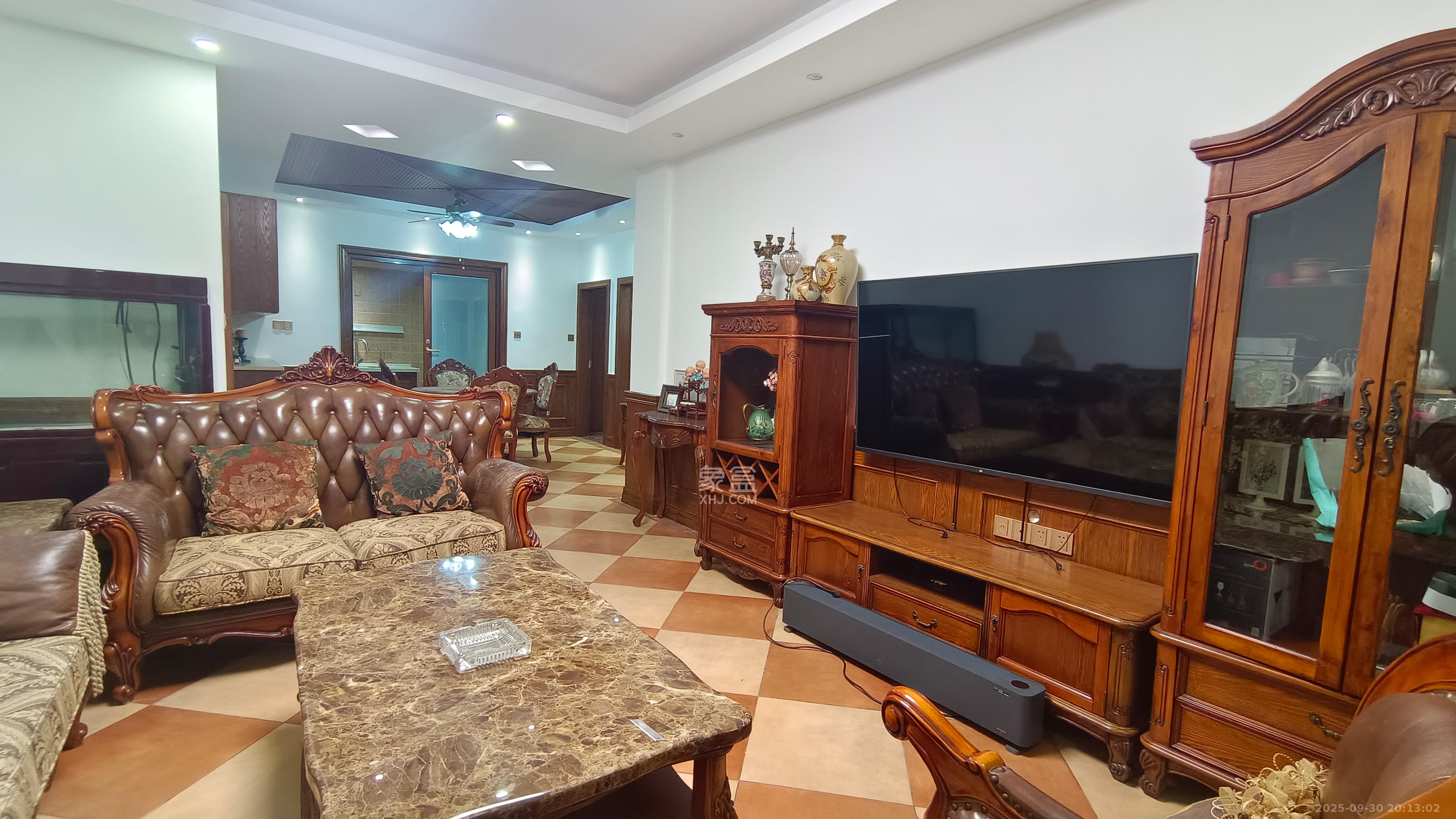 幸福考拉 3室2厅1卫 2500.0元/月 幸福考拉 3室2厅1卫 2500.0元/月室内图