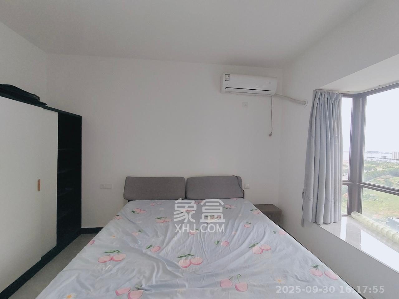 东方美地  3室2厅2卫    2400.0元/月室内图