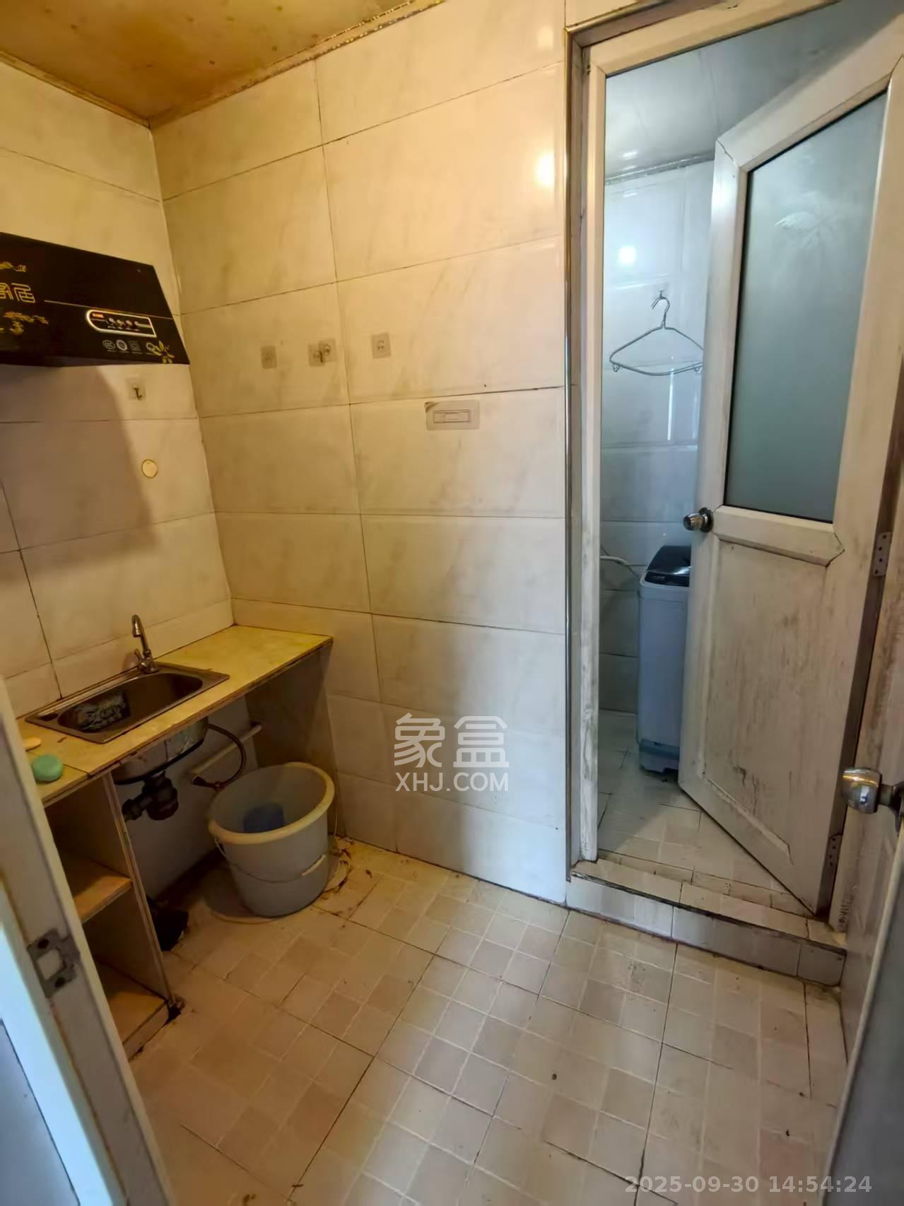 星沙二区 1室0厅0卫 500.0元/月 星沙二区 1室0厅0卫 500.0元/月室内图