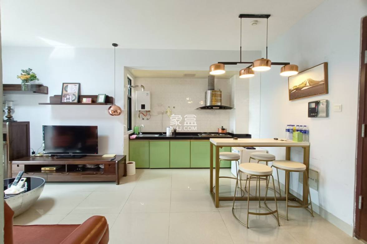 环强御景湾 1室1厅1卫 2100.00元/月 环强御景湾 1室1厅1卫 2100.00元/月室内图