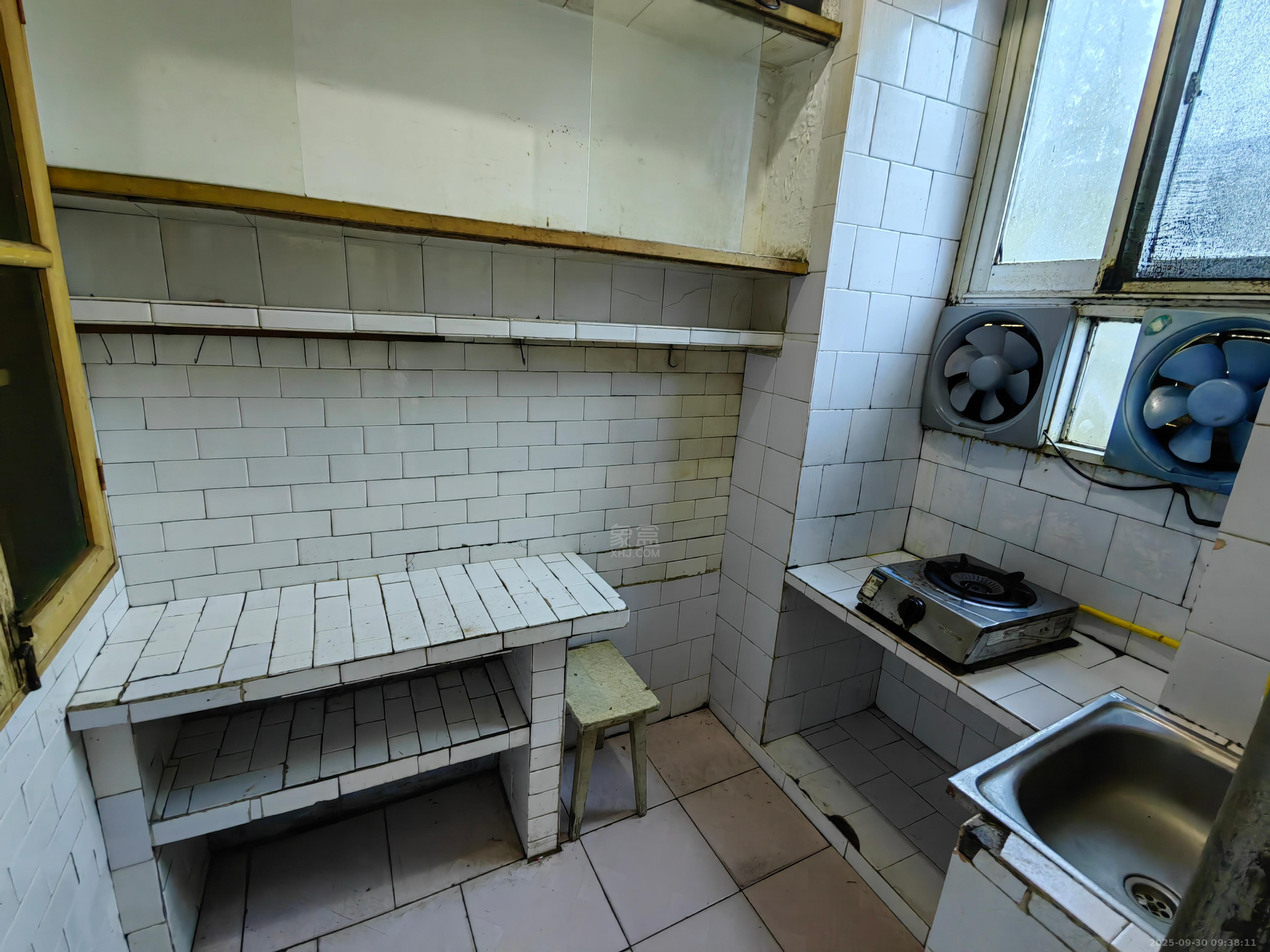 6415 2室1厅1卫 700.0元/月 6415 2室1厅1卫 700.0元/月室内图