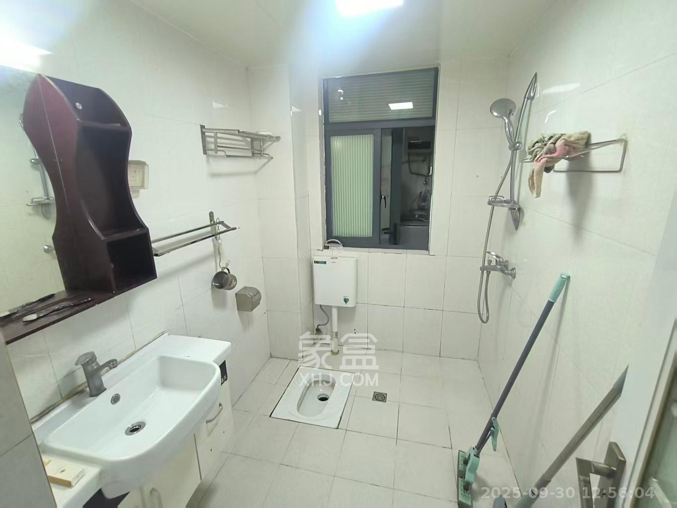 书院观邸 2室1厅1卫 2700.0元/月 书院观邸 2室1厅1卫 2700.0元/月室内图