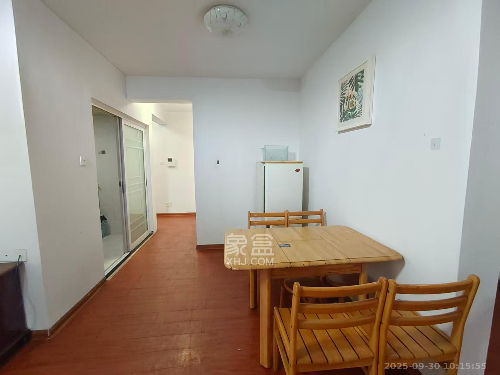 上峰苑(兰亭玥岛) 2室1厅1卫 2000.0元/月 上峰苑(兰亭玥岛) 2室1厅1卫 2000.0元/月室内图