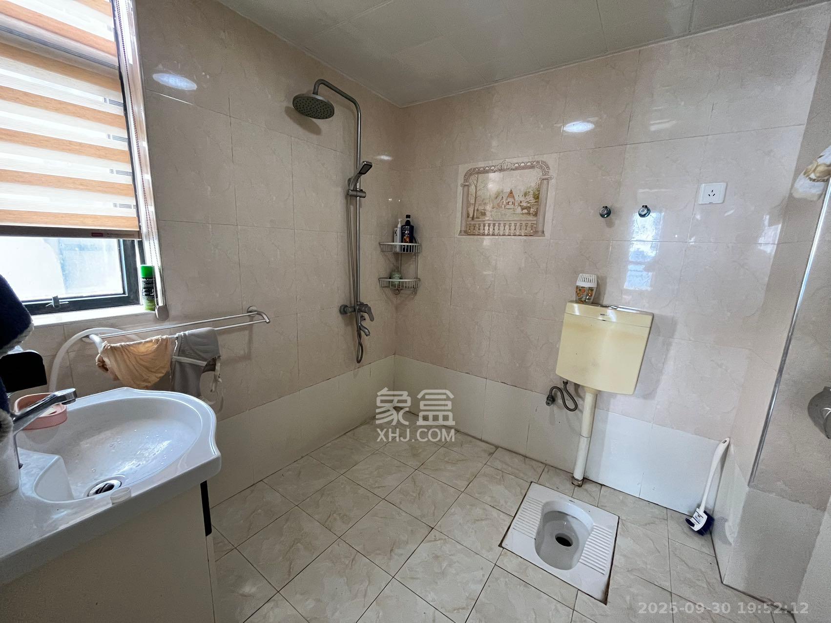 湘江世纪城临江苑 3室2厅2卫 2700.0元/月 湘江世纪城临江苑 3室2厅2卫 2700.0元/月室内图