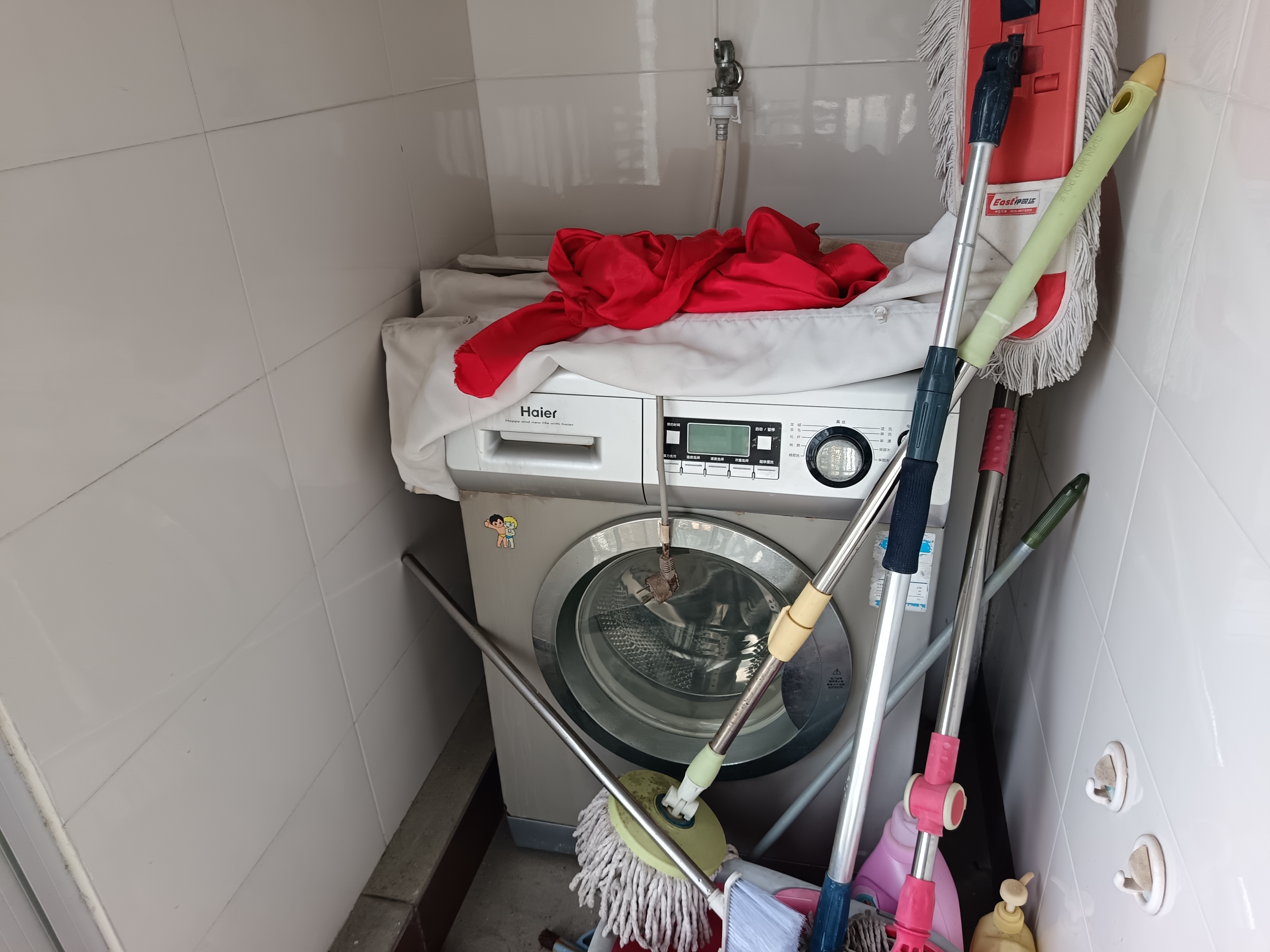 海联新村 1室2厅1卫 2500.0元/月 海联新村 1室2厅1卫 2500.0元/月室内图