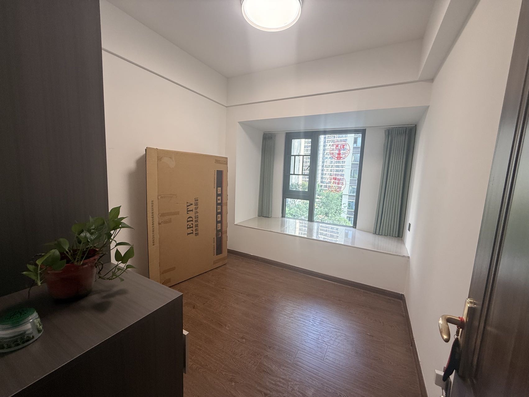 碧桂园翘楚棠  1室0厅0卫    96.8万客厅