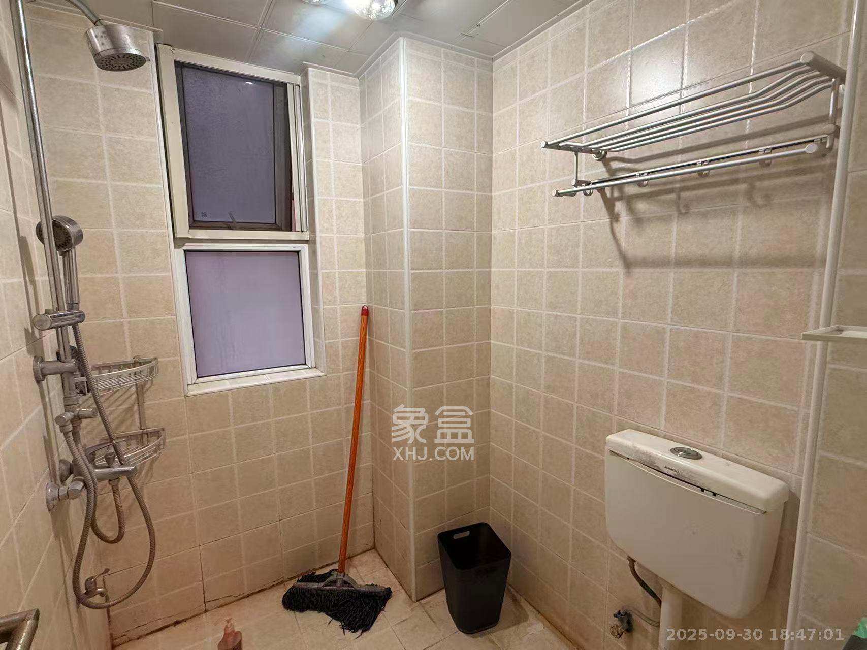 联美品格  2室2厅1卫    2100.0元/月室内图