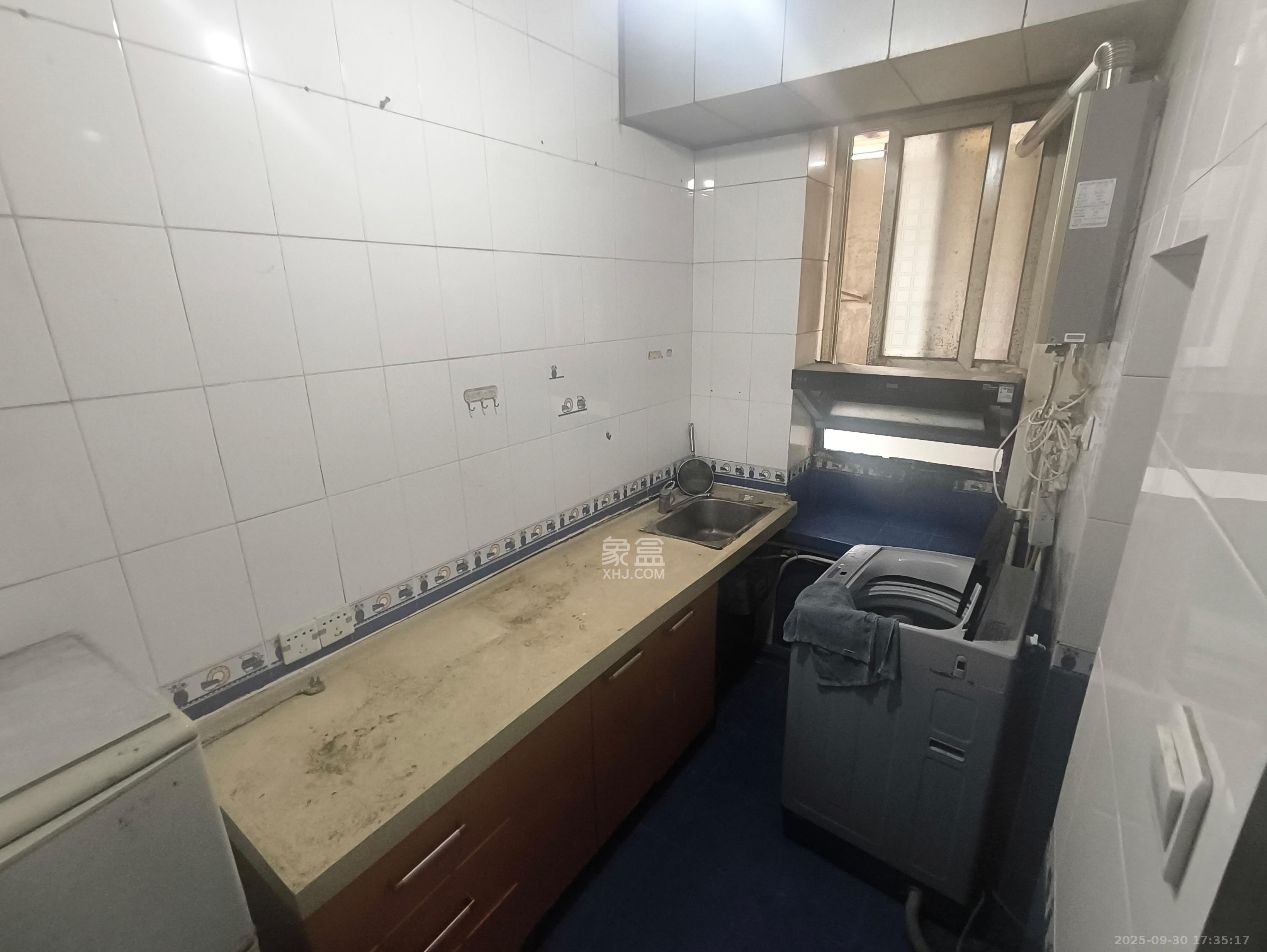 苏家巷民主党派宿舍  3室1厅1卫    3500.0元/月室内图