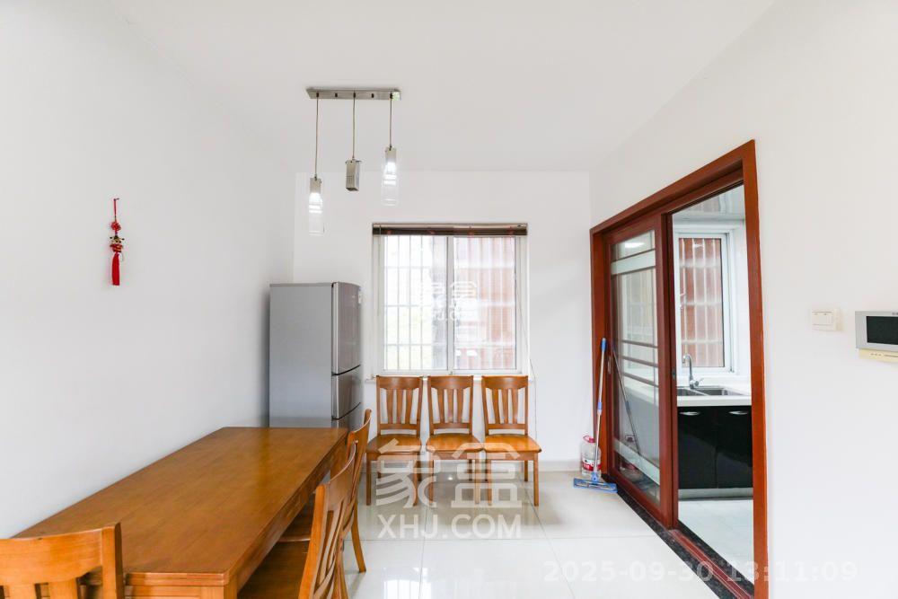 湘府十城(汇财御景湾新寓,汇财国际) 3室2厅1卫 2300.0元/月 湘府十城(汇财御景湾新寓,汇财国际) 3室2厅1卫 2300.0元/月室内图