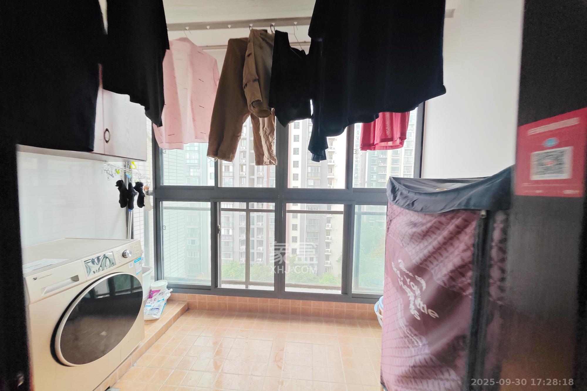 中江佳境天成 4室2厅2卫 139.0万 中江佳境天成 4室2厅2卫 139.0万阳台