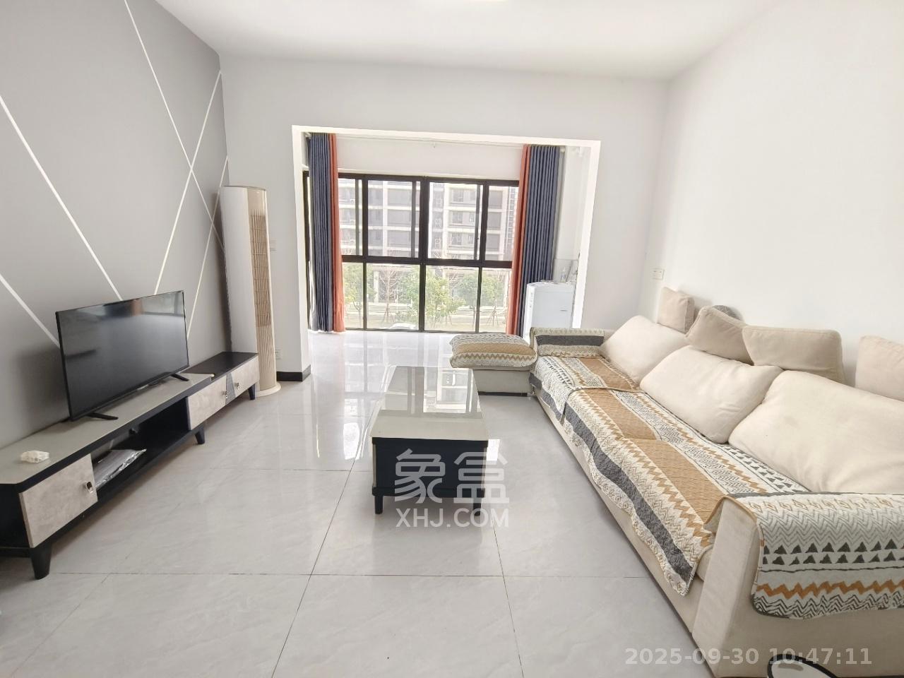 长燃润和天地(长润小区印湘江) 4室2厅2卫 2100.0元/月 长燃润和天地(长润小区印湘江) 4室2厅2卫 2100.0元/月室内图