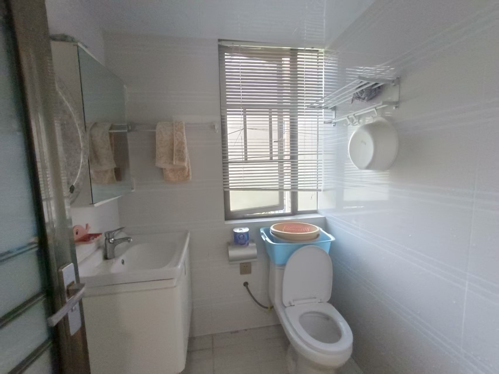 春藤小镇  4室2厅2卫    98.0万 春藤小镇  4室2厅2卫    98.0万室内图