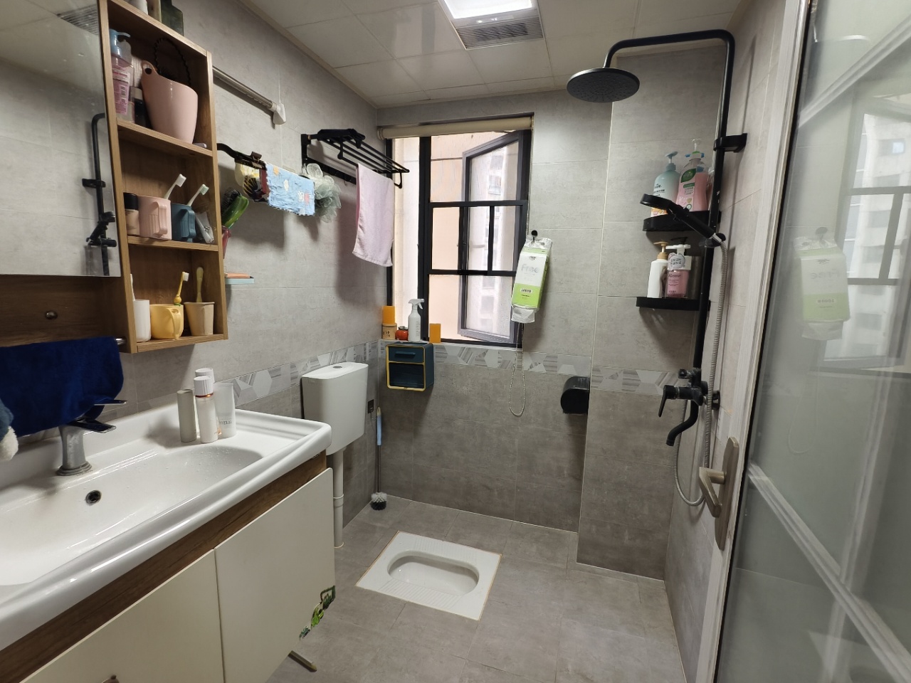 栗雨香堤 1室2厅2卫 48.8万 栗雨香堤 1室2厅2卫 48.8万室内图