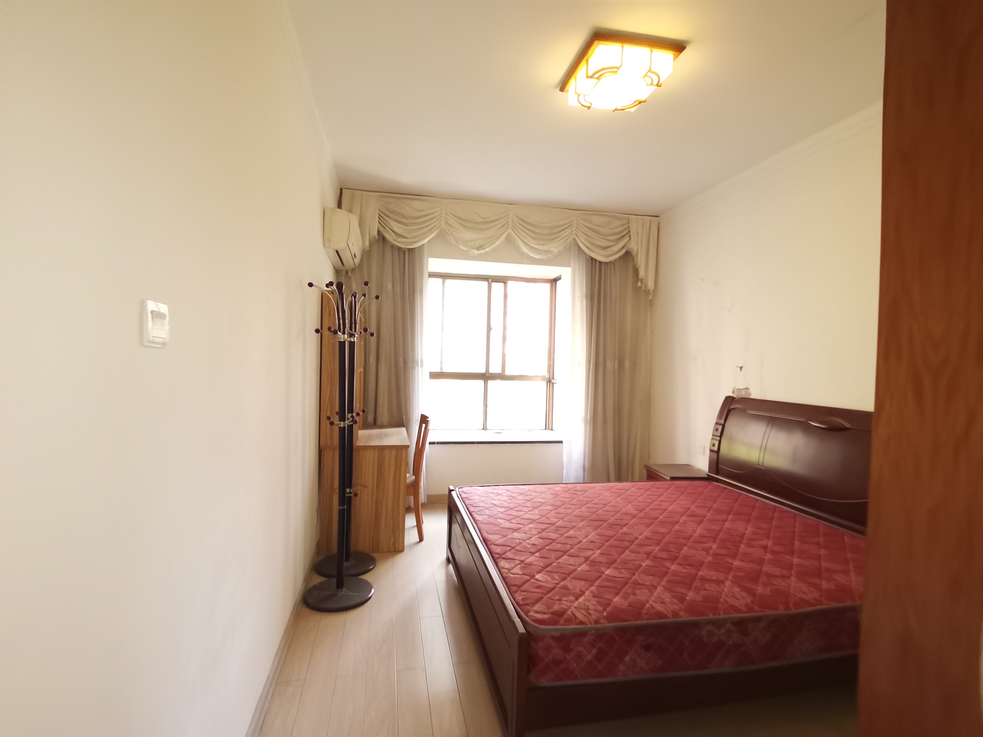 庐山恋 3室2厅2卫 85.0万 庐山恋 3室2厅2卫 85.0万室内图