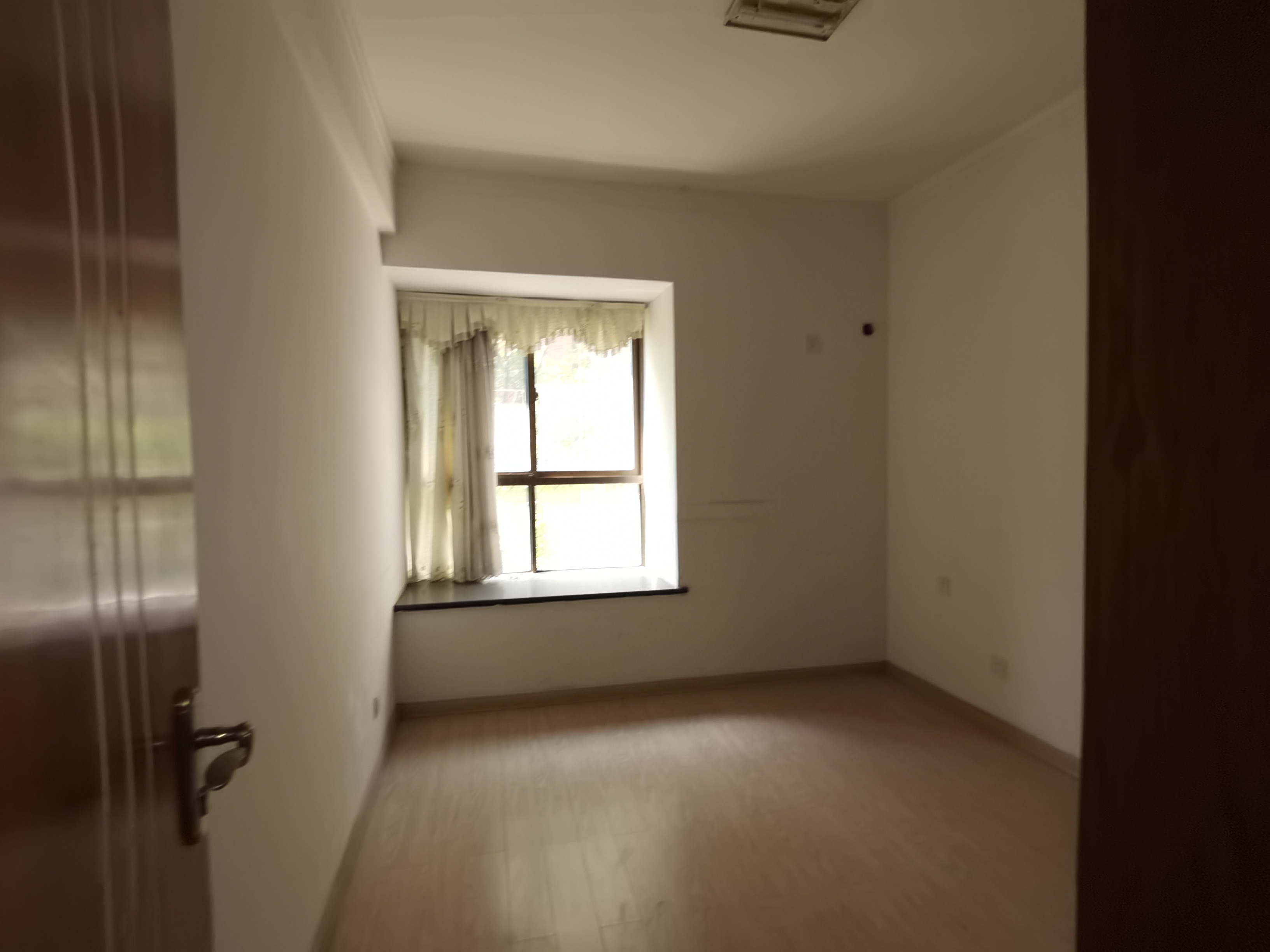 庐山恋 3室2厅2卫 85.0万 庐山恋 3室2厅2卫 85.0万室内图