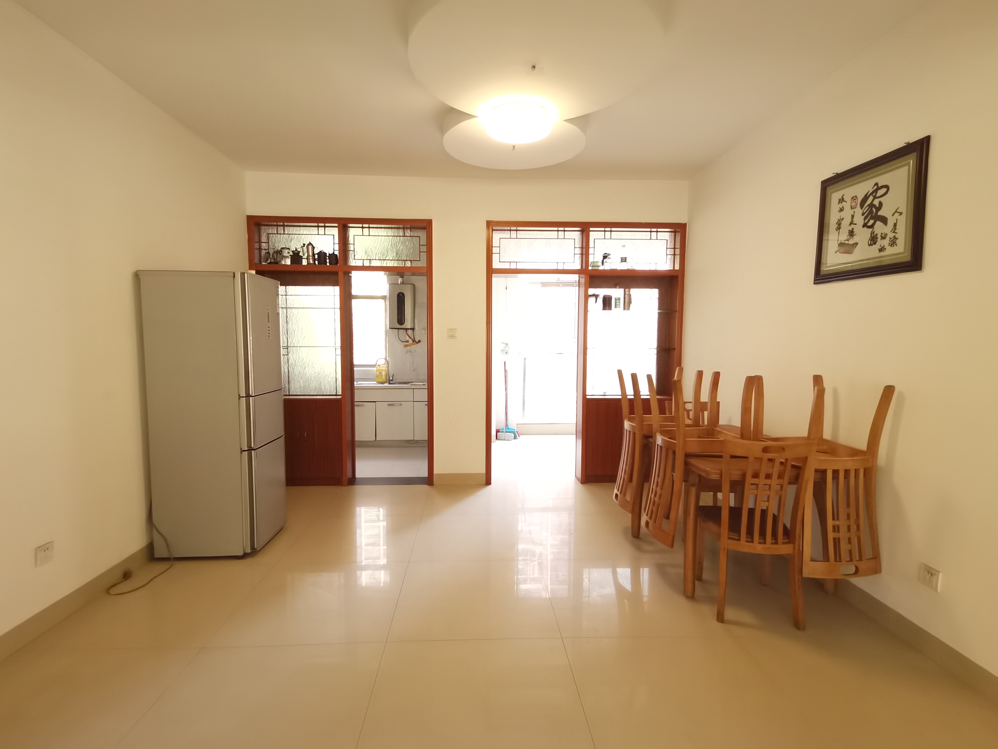 庐山恋 3室2厅2卫 85.0万 庐山恋 3室2厅2卫 85.0万室内图