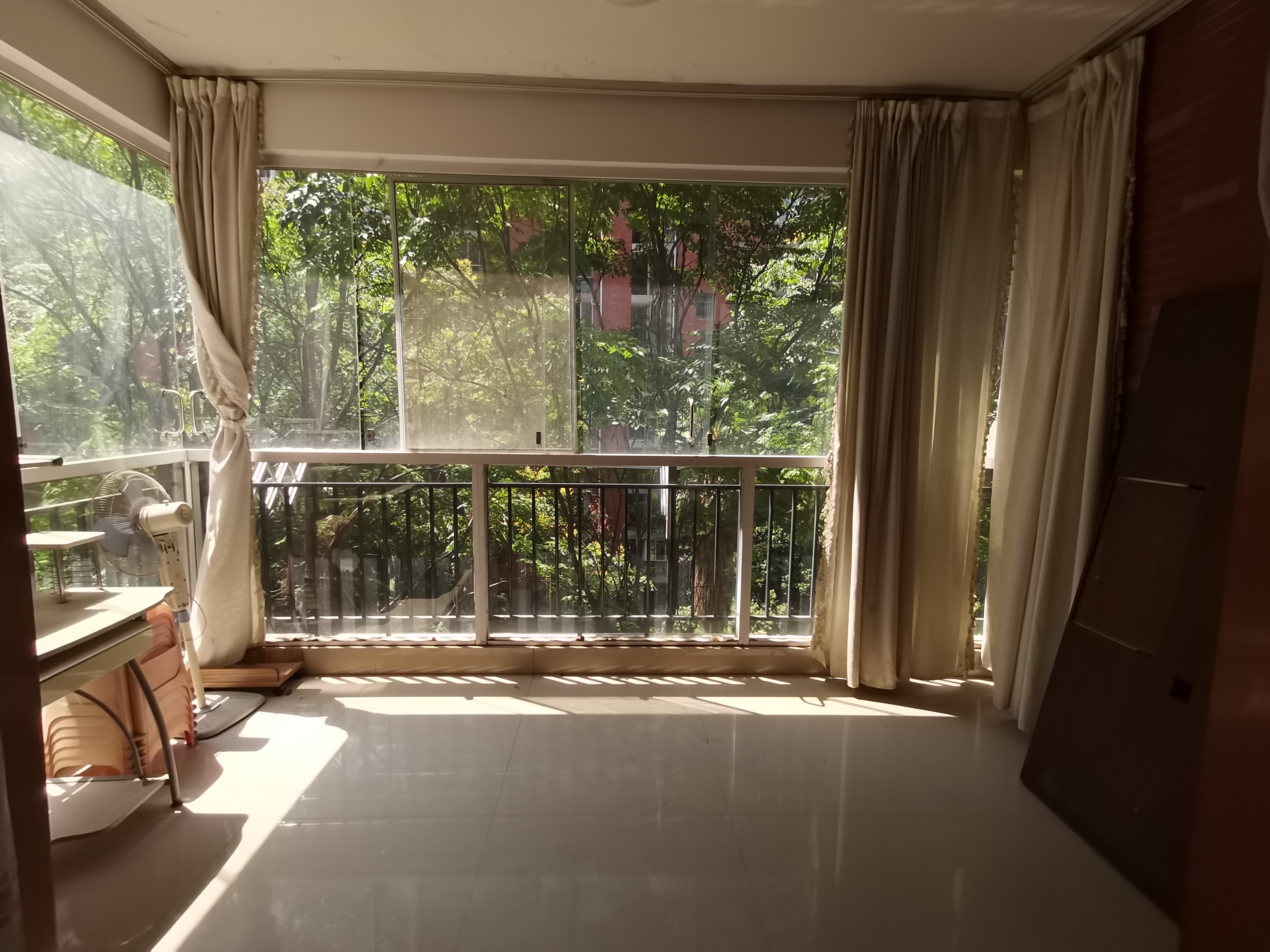 庐山恋 3室2厅2卫 85.0万 庐山恋 3室2厅2卫 85.0万室内图