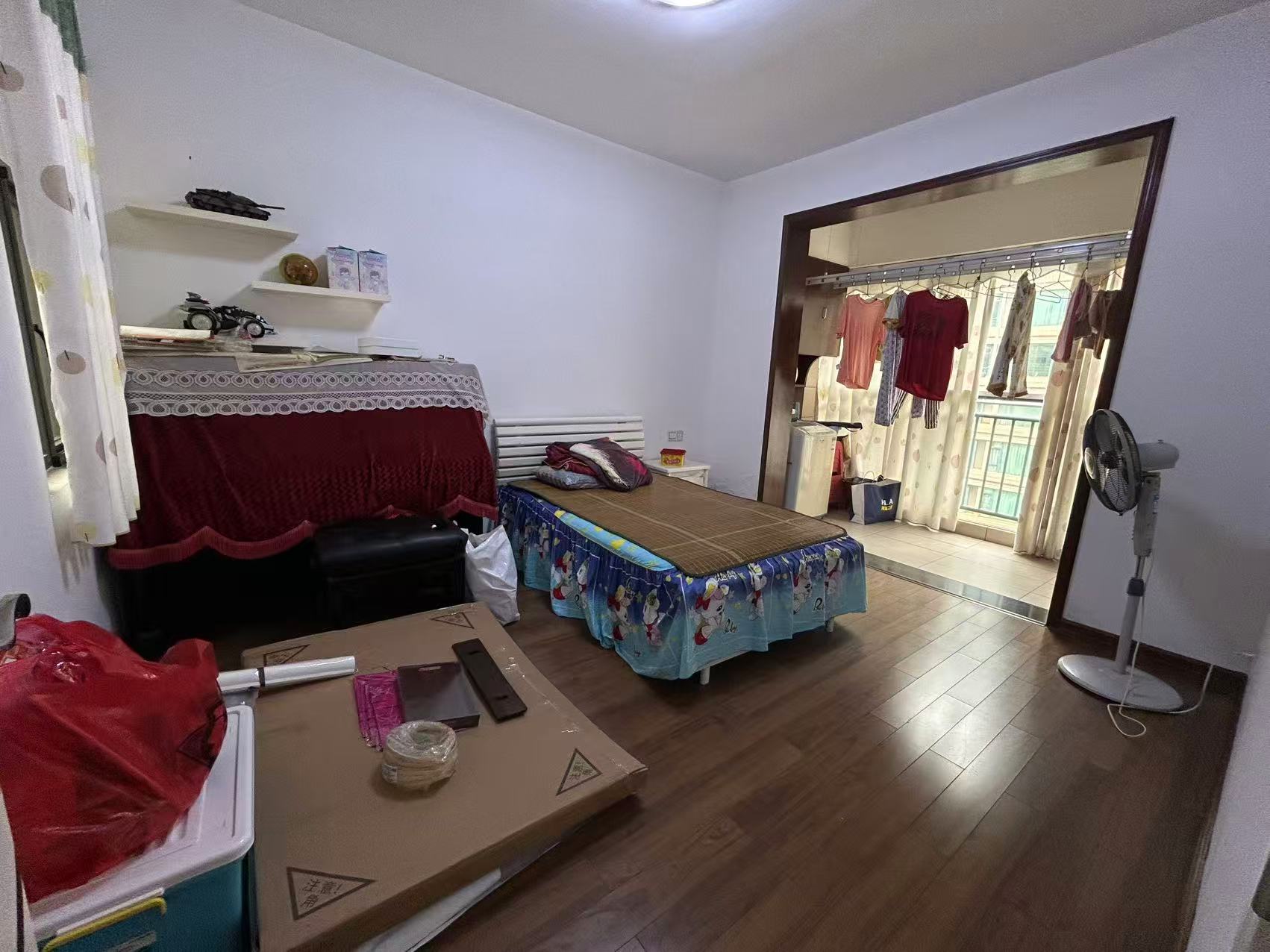 庐山春天一期桃李苑  3室2厅2卫    70.0万 庐山春天一期桃李苑  3室2厅2卫    70.0万室内图