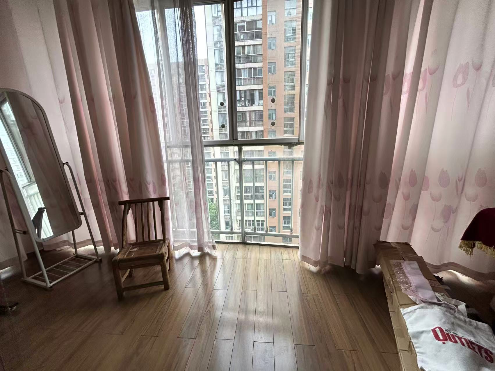 庐山春天一期桃李苑  3室2厅2卫    70.0万 庐山春天一期桃李苑  3室2厅2卫    70.0万室内图