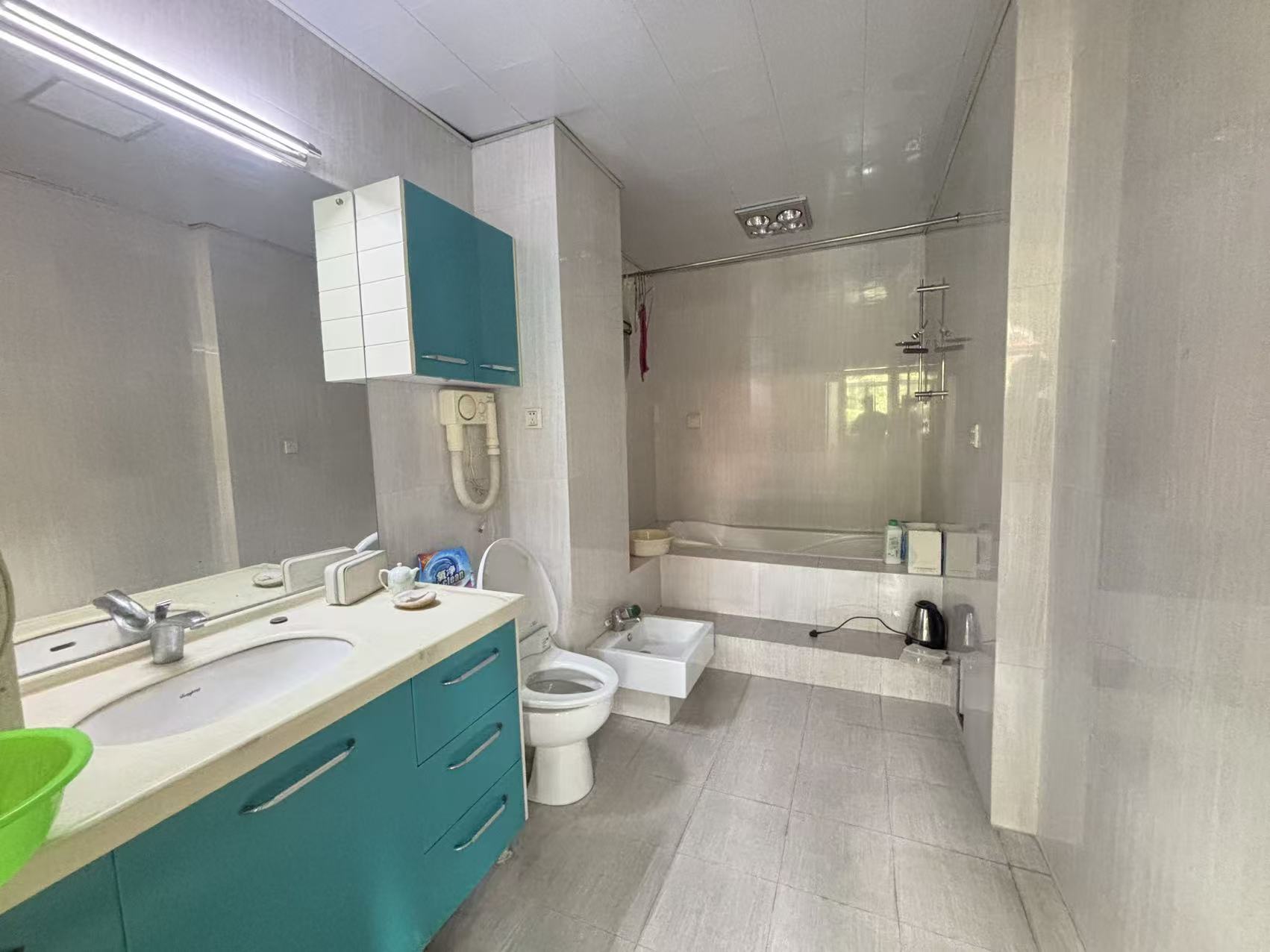 湘银小区别墅  5室2厅3卫    218.0万室内图