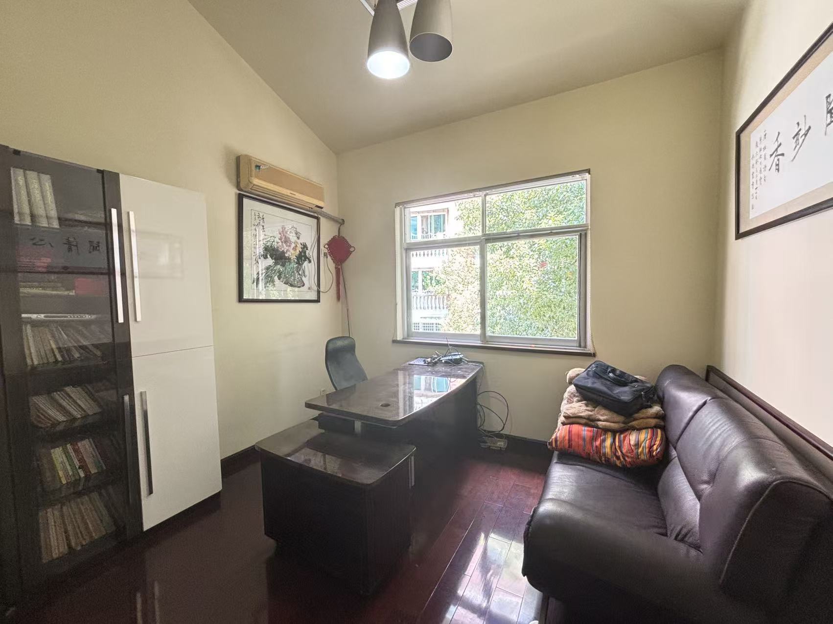 湘银小区别墅  5室2厅3卫    218.0万室内图