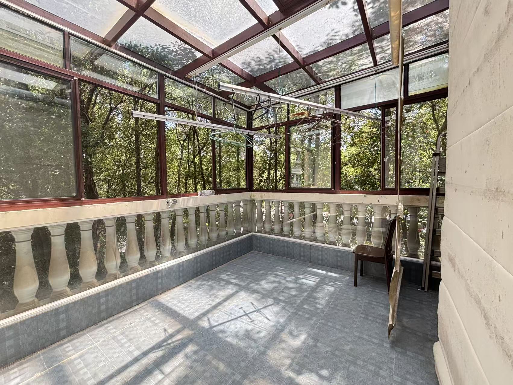 湘银小区别墅  5室2厅3卫    218.0万室内图