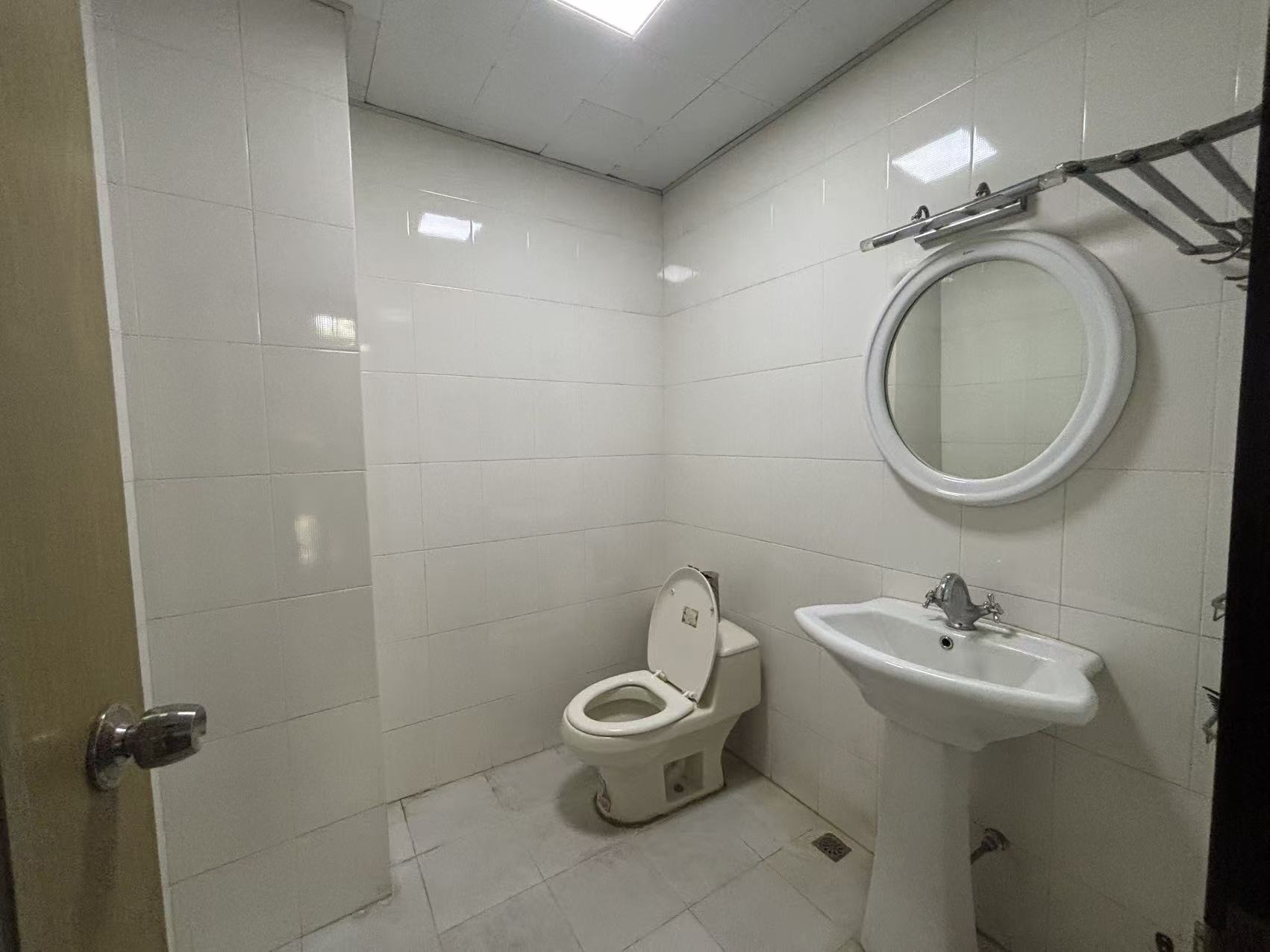 湘银小区别墅  5室2厅3卫    218.0万室内图