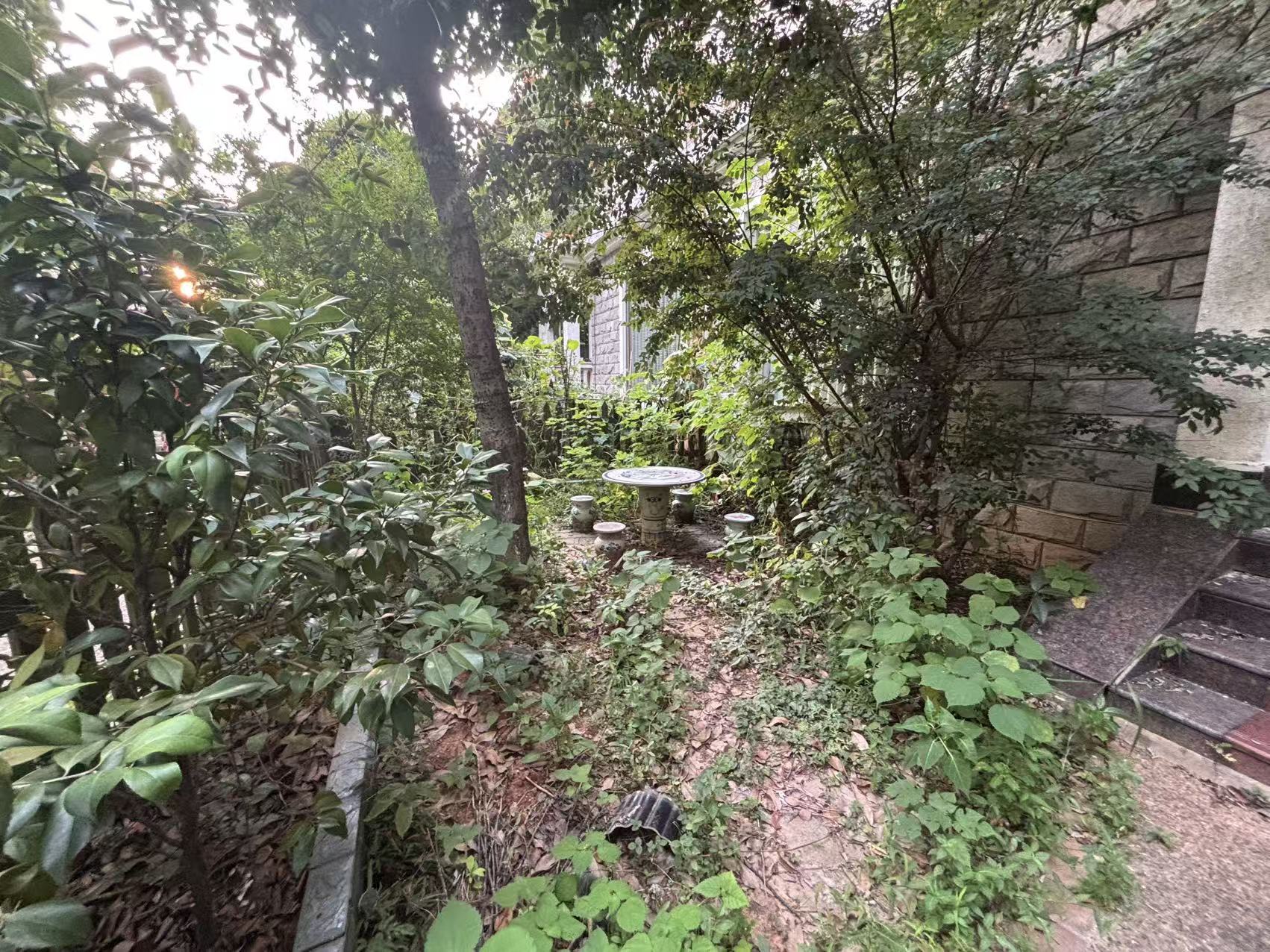 湘银小区别墅  5室2厅3卫    218.0万室内图