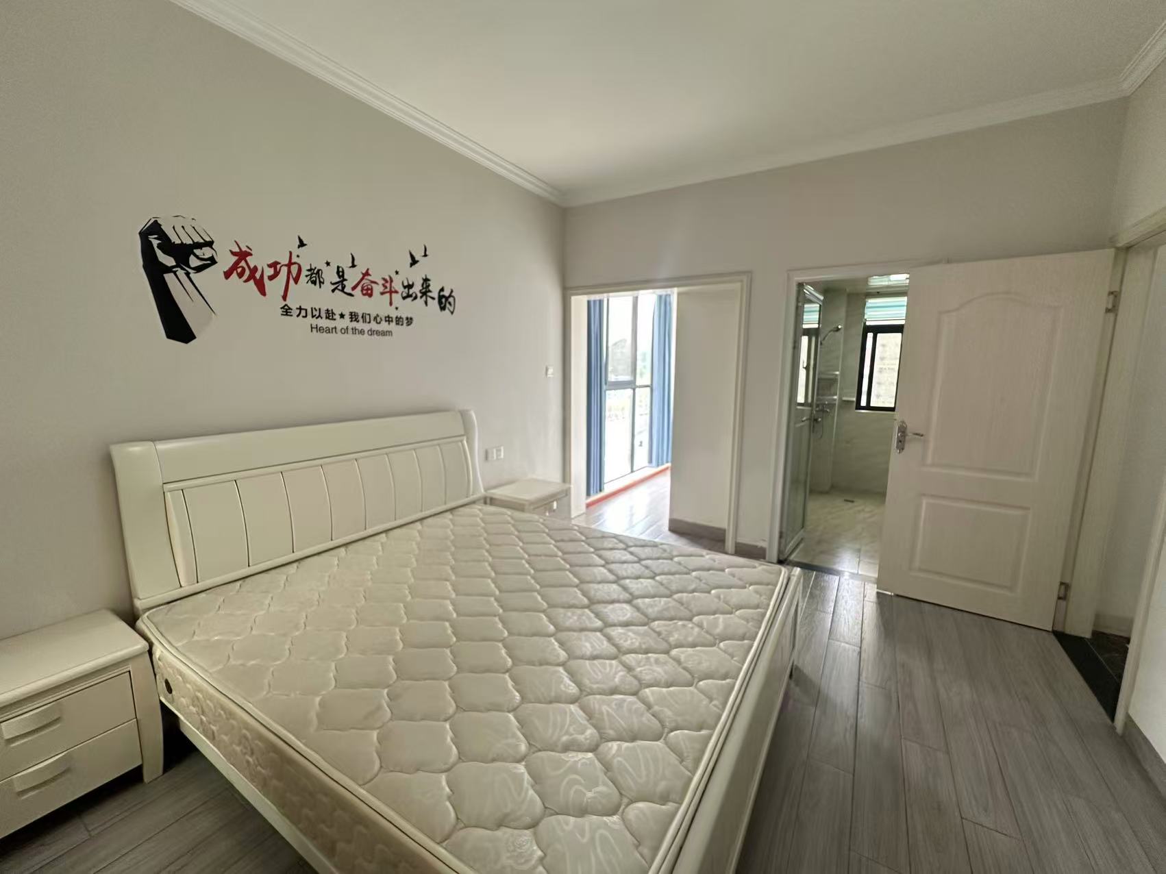 武广国际学苑  3室2厅2卫    88.0万 武广国际学苑  3室2厅2卫    88.0万室内图