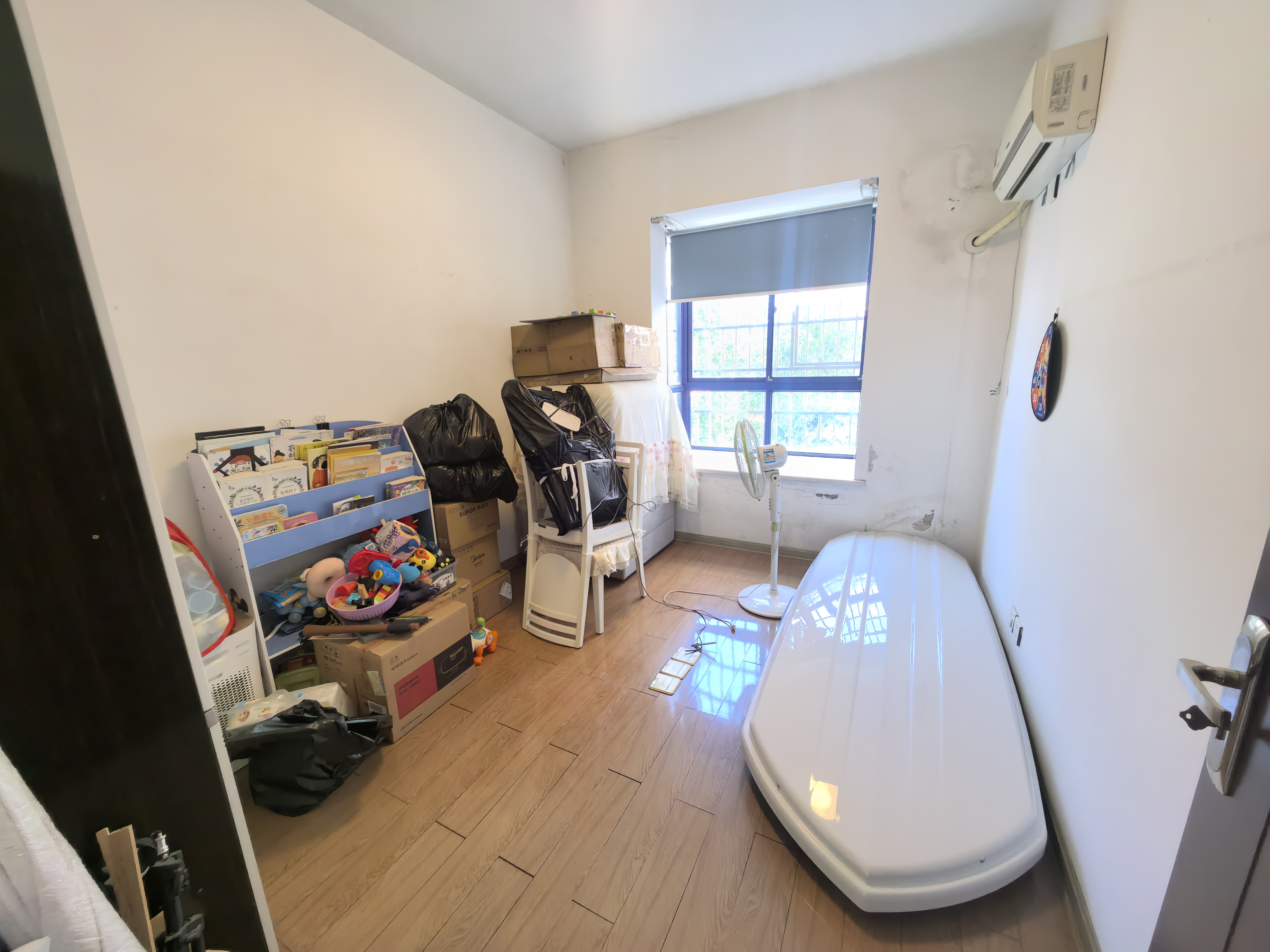 泉塘湾一期  3室2厅2卫   39.80万室内图