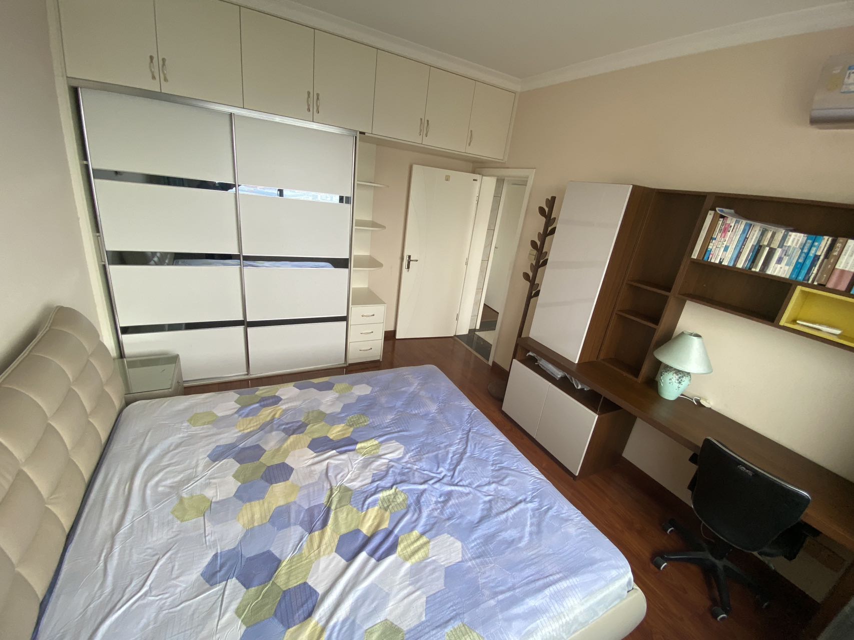 田心山庄 3室2厅2卫 58.0万 田心山庄 3室2厅2卫 58.0万室内图