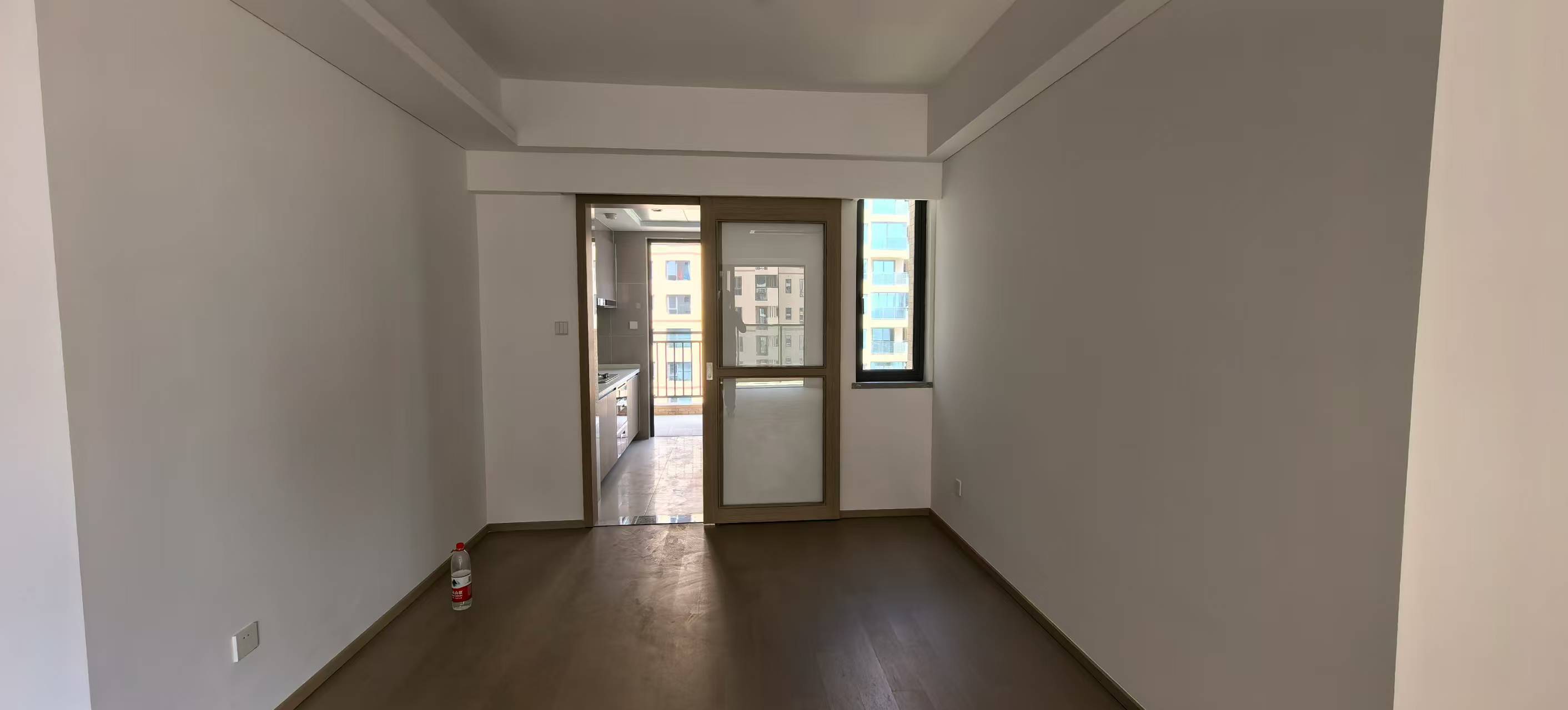 晋合湘水湾七期  4室2厅2卫    110.0万 晋合湘水湾七期  4室2厅2卫    110.0万室内图