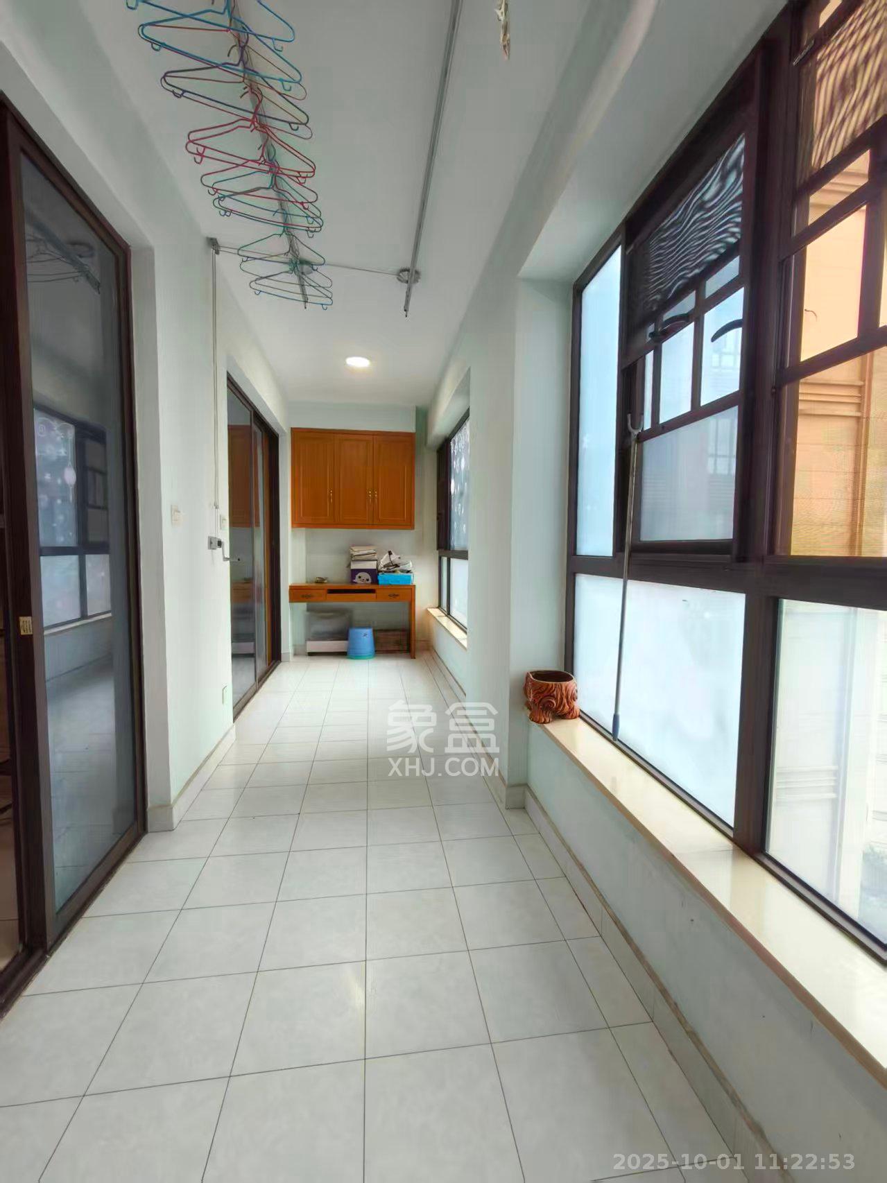 北大资源时光 3室2厅2卫 2900.0元/月 北大资源时光 3室2厅2卫 2900.0元/月室内图