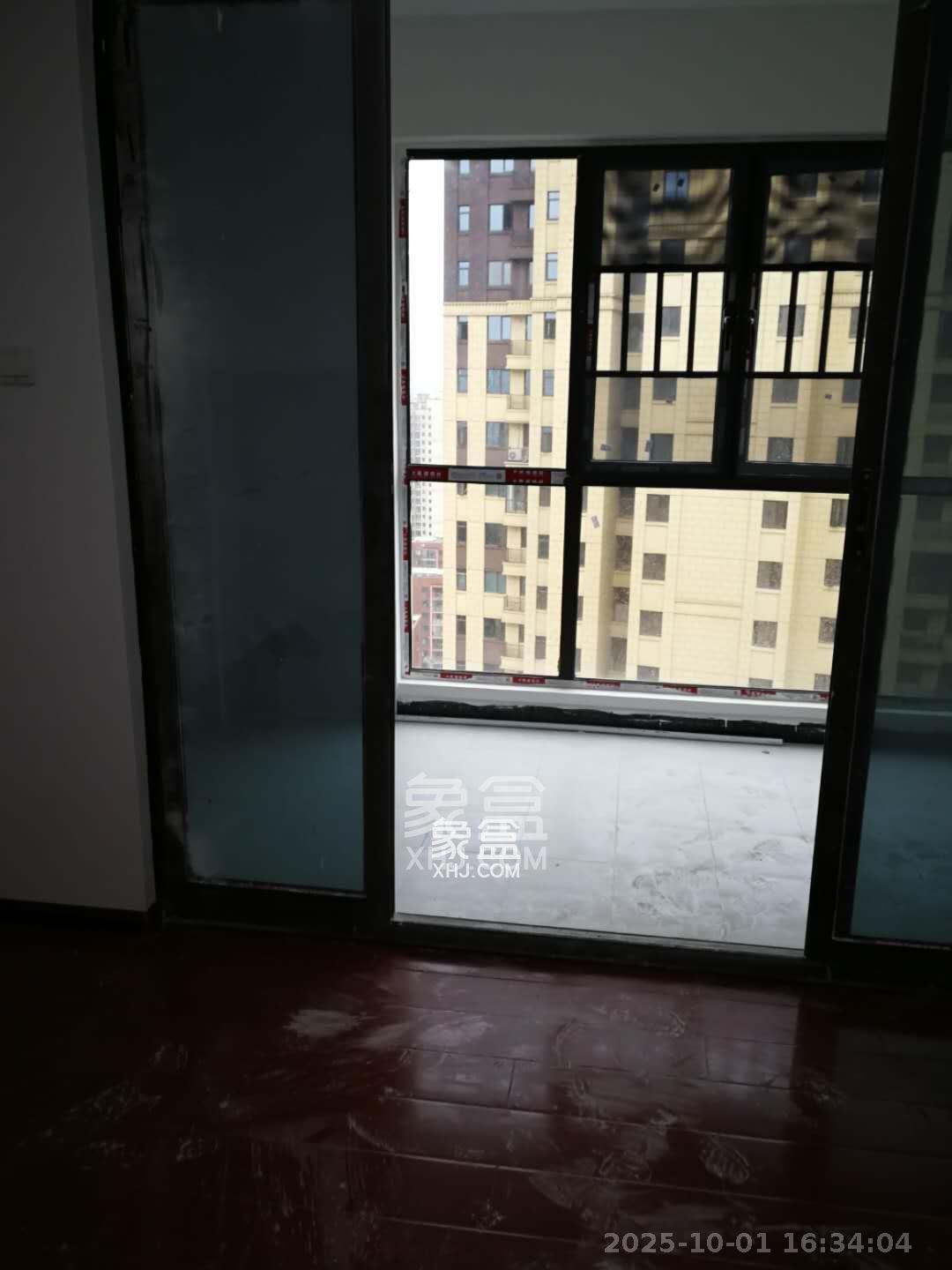 奥克斯缔壹城 4室2厅2卫 3600.0元/月 奥克斯缔壹城 4室2厅2卫 3600.0元/月室内图