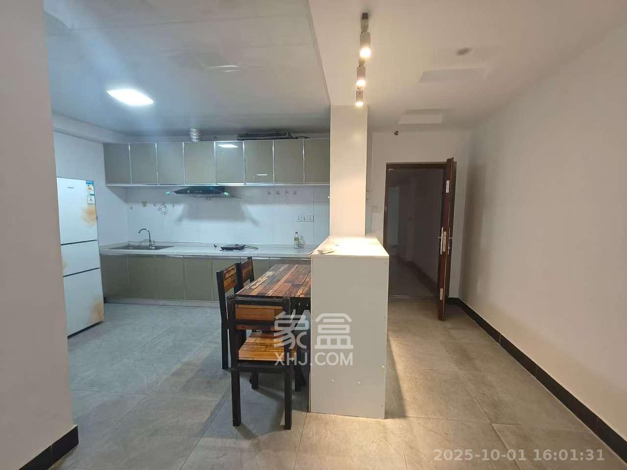 上城星座  2室1厅1卫    2300.0元/月 上城星座  2室1厅1卫    2300.0元/月