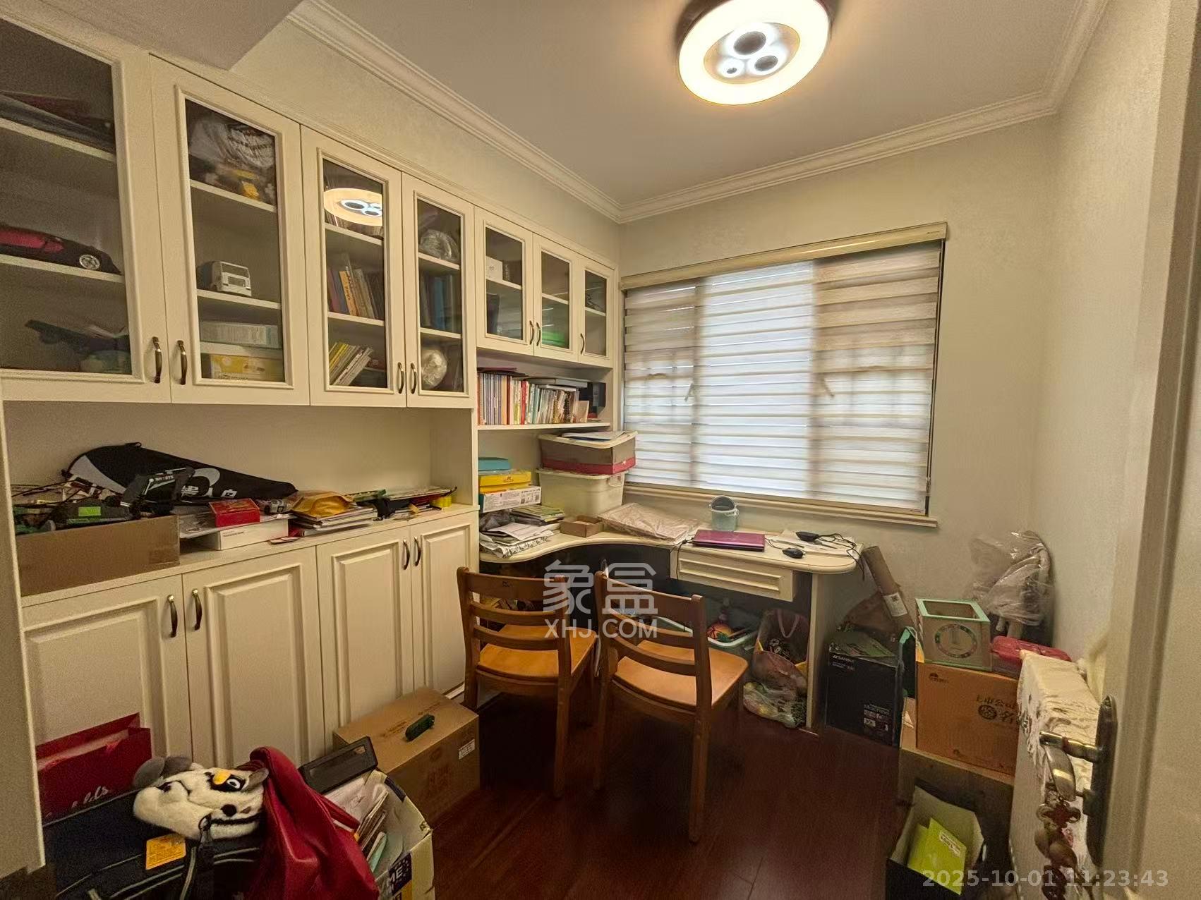 长房云时代 4室2厅2卫 3600.0元/月 长房云时代 4室2厅2卫 3600.0元/月室内图