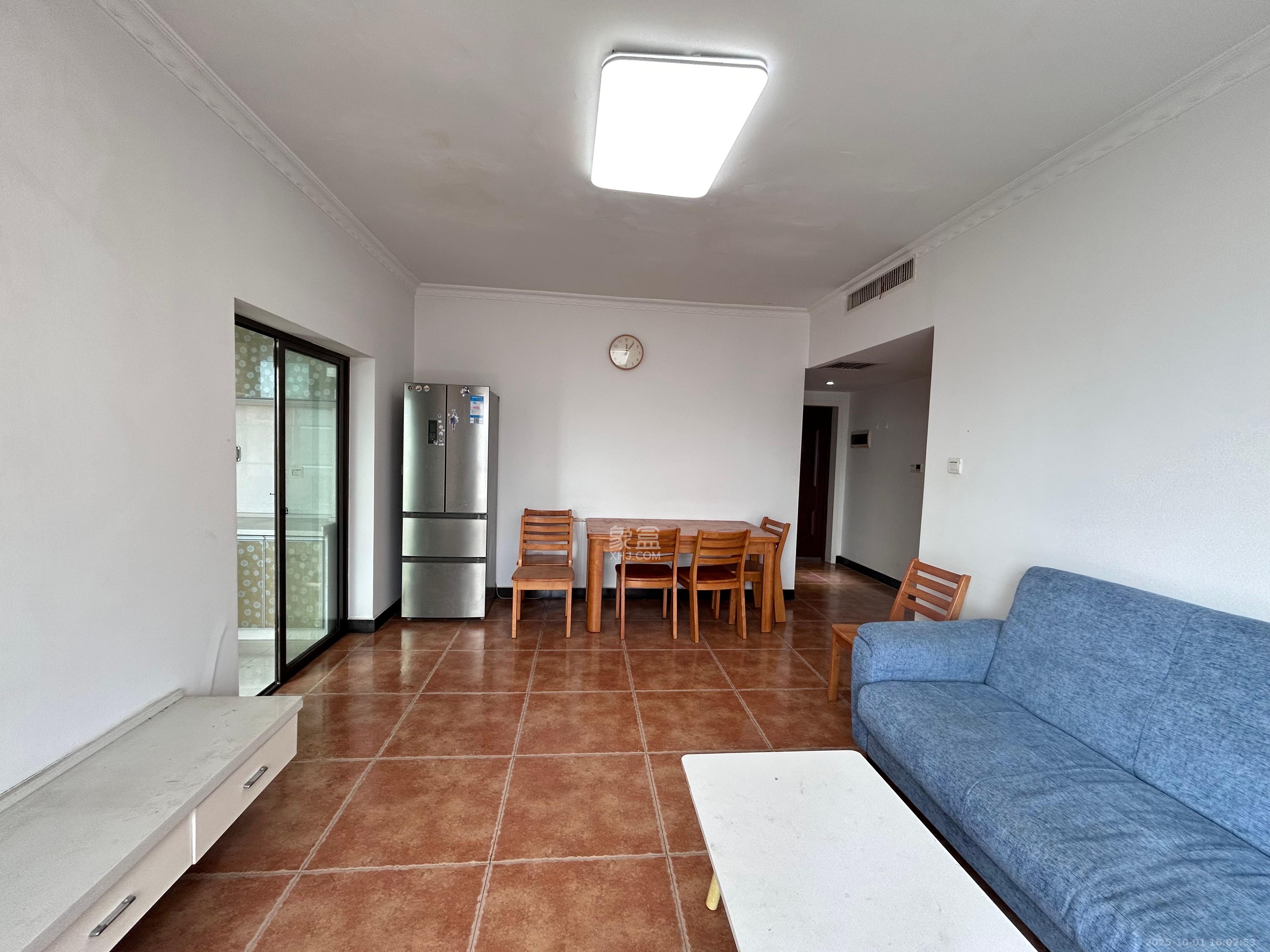 四方水岸(世方水岸) 2室1厅1卫 2400.0元/月 四方水岸(世方水岸) 2室1厅1卫 2400.0元/月室内图